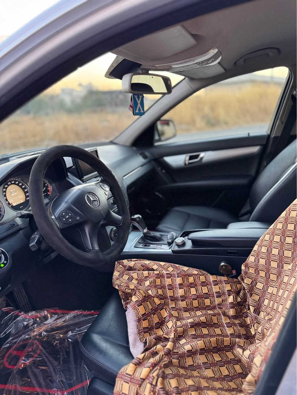 بە ناوی خوای گەورە و میهرەبان مارسیدیس بێنز C280 2010گێر ئۆتۆماتیک ٦ پستۆن مەکینە مەرغوب بێ سەرەتایە کۆدی بۆ کراوە بە ناوی خۆمانەوەیە لۆک لۆکە بێ بۆیاغ  بێ کاڵ بونەوە لەسەر دەقی شەریکە ماوەتەوە کوشن جلدد لۆک کوشن کارەبا تەبرید مەرکەزی شاشە گەورە سەیارەکە بەس ماشاللەی ئەوێ گیرومەکینەی بەشەرت زۆر تازەو جوان ماوەتەوە چوار تایەو ویلی لۆکی لە ژیرە تەبریدی مەزبوت هەموو گیانی بەشەرت سەیارەکە لە جوانیا تاکە مالی دۆستە سعر 88 گەلاو مەعامەلەیەکی کەم  گۆرینەوەش ئەکەم بە شتێ بە دڵم بێ شوین سلیمانی رقم تلفون 🤍***********🤍***********🤍 بنجوين, السليمانية
