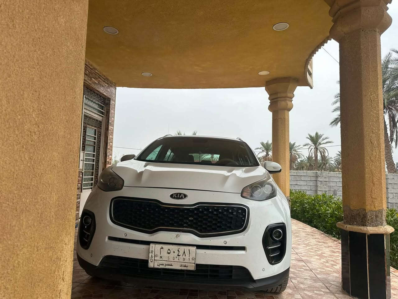السلام عليكم شباب
سبورتج 17 خليجي محرك 2000 دوش السياره جاهزه من كلشي وعليها ادامه كامله 

صدر كامل جديد امامي خلفي تخم تاير بطاريه السياره جاهزه 

بها صبغ باب الصندوك والجاملغ الخلفي 

السياره معروضه 160 والشراي يدلل وعلى راسي

رقمي *********** 

مكاني بغداد
