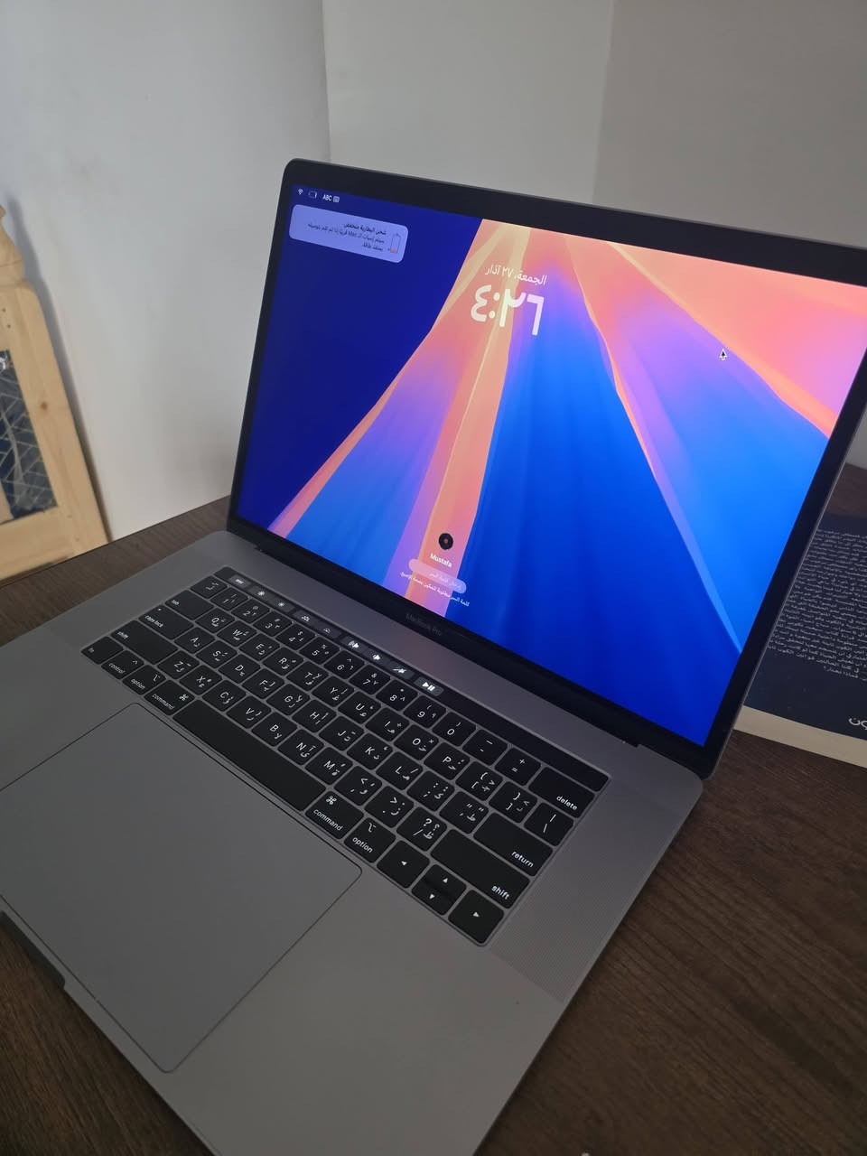 ماك بوك برو 2018 حجم 15 انج
Hard 512 SSD
RAM 16 GB 
CORE I7 
AMD Radeon Pro 555X - 4GB DDR5 + 630 Intel UHD Graphics
بطارية دورات شحن قليلة  
السعر : 650 الف 
مكاني حله مركز
***********
