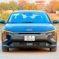 👉-(لون نفطي-زيتوني) كيا K4 2025  رقم اربيل  وكالة او تحويل مضمون ماشية...