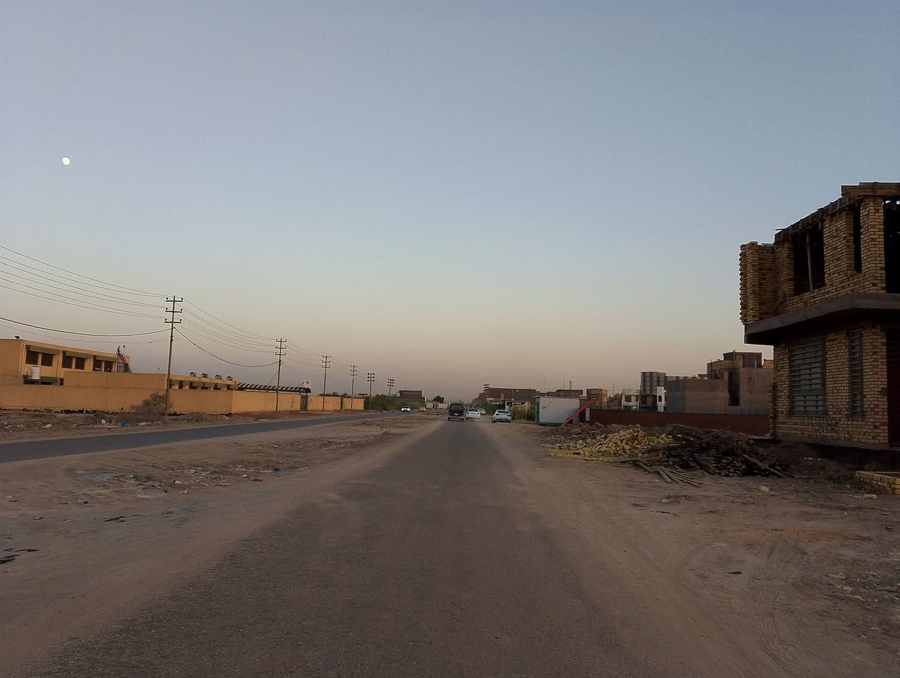 قطعه طابو صرف للبيع السعر 37 مليون 
موقعها ممتاز جدا جدا 
خلف مستشفى الكفيل مباشرتا مقابل المدارس الدولية ومدرسة دجلة مباشرتا 
المساحه 100 متر بصف التبليط خدمات كامله موقعها كلش راقي بنص الخدمات الدوائر تحويل مباشر باسم المشتري للاستفسار ***********
