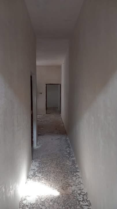 سلام عليكم بيت البيع مسقط شارع عقيد علي مساحه 100بيت  طابق واحد ‭***********‬
