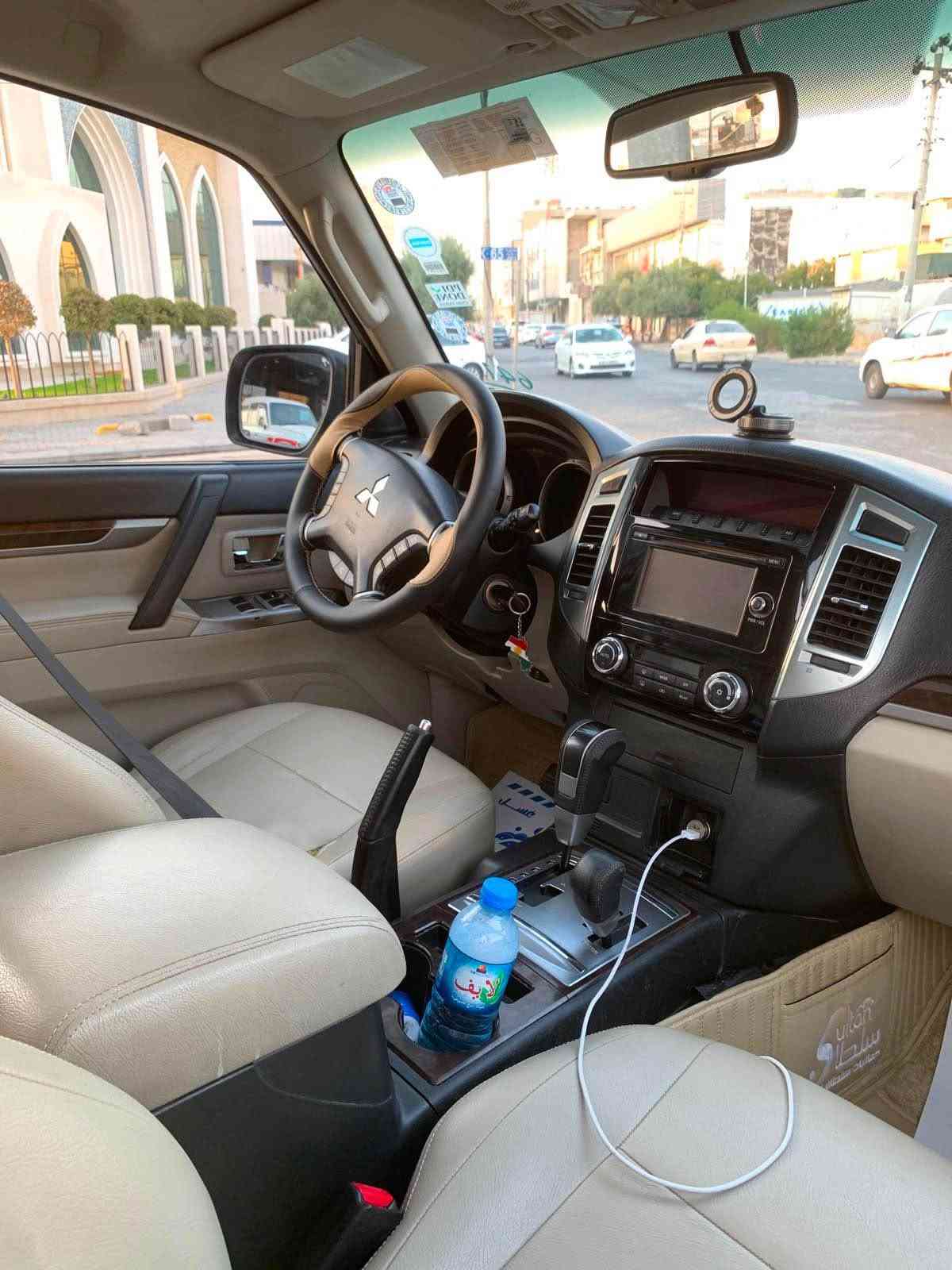 pajero 2019
کوردی/
کۆد/ 529#
مواسەفات/GLS سلایت 
مەکینە / v6 3.5 کراوە  بە شەرت
ڕۆیشتن/ 101.000km
2 بست بویاغە لە چاملغی سایەق بێ ژۆرێ بێ ئێرباگ
ڕقم سنوی نوێیە 2031   
نرخ /  17900$ 
ناونیشان / اربیل 
واتساپ /

***********
***********
***********

عربی /  
باجیرو ۲۰۱۹
مواسفات / GLS سلایت
محرك/ 3.0 v6 مفتوح  بس بشرط 
رقم سنوی جدید ۲۰۳۱ 
شبرین چاملغ امامی. بدون داخل بدون ئیرباگ 

سعر /  ۱۷۹ ورقە
عنوان /erbil  
واتساب/

***********
***********
*********** أربيل, العراق

نص مكتوب في الصور:
- #529