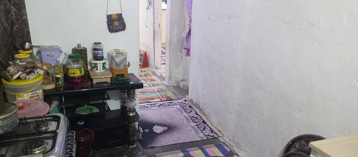 بيت للبيع تجاوز المساحه 120متر الزعفرانية اسعيده المغلع هاذه رقم الهاتف ***********  متواجد على الفيس موجود وتساب
