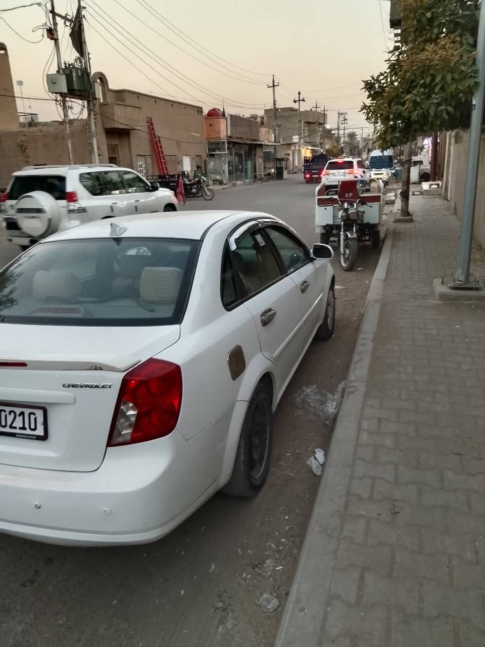 ٢٠١٤ كير عادي على وضع الشركه برغي ممفتوح بيها جديده رقم ديالى مكاني شفته سعر ٩٠ ورقه ***********
