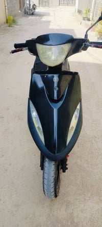 ماكس • ٢٠٠٨ • اوراق