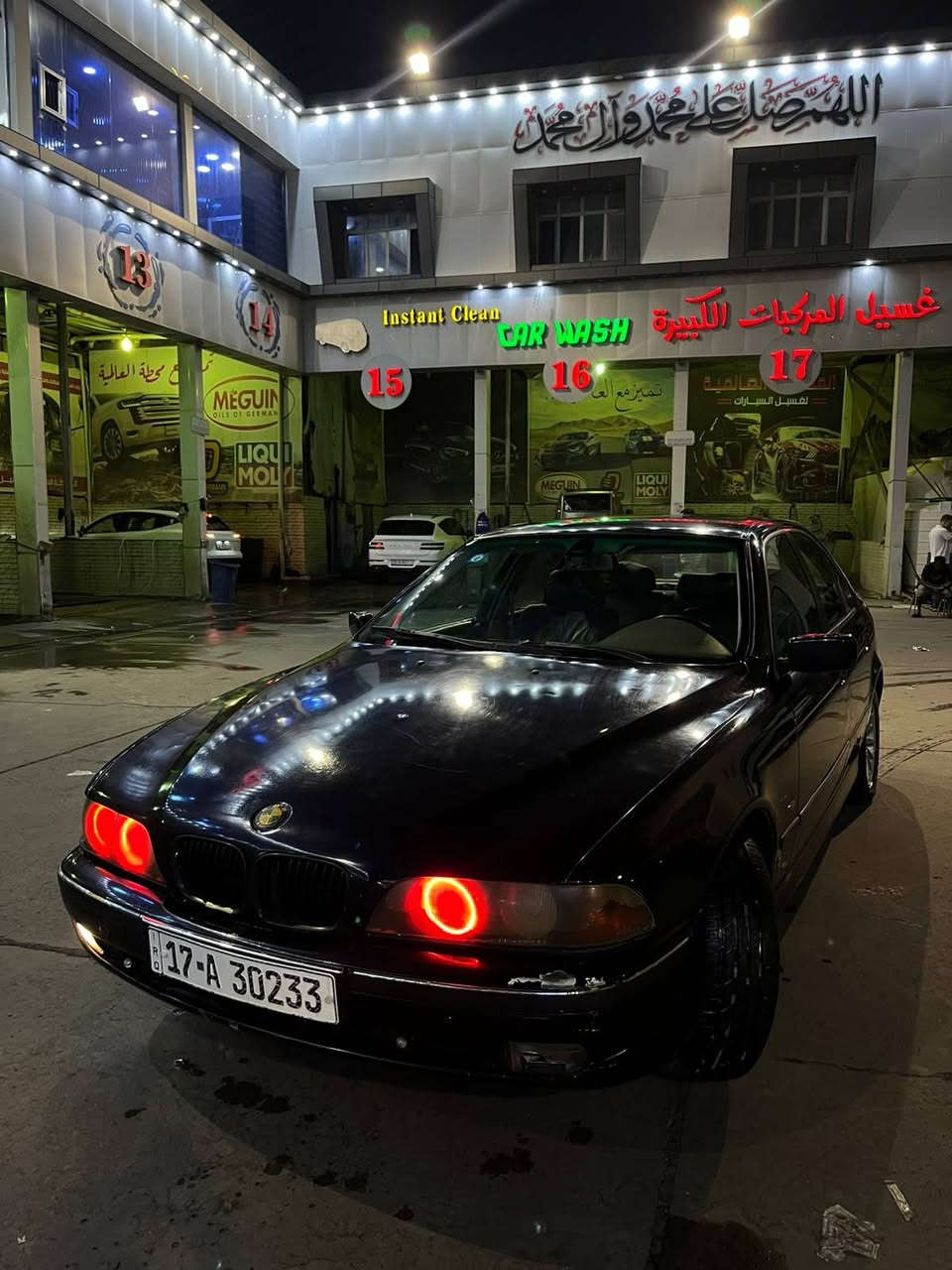 للبيع BMW صقر E39 موديل 1996 مكينة محور ديلكو 2500 اللون ازرق نيلي السيارة بأسمي والسنوية تنتهي ب 2030 الشهر 7 الدواخل كلهة نظيفة والسيارة كاملة من كلشي عدا التبريد يحتاج كمبريسر جديد فقط وكيج البنزين عاطل اما بدي السيارة جداً نظيف وخالي من الضربات السعر 53 للأستفسار *********** /***********

