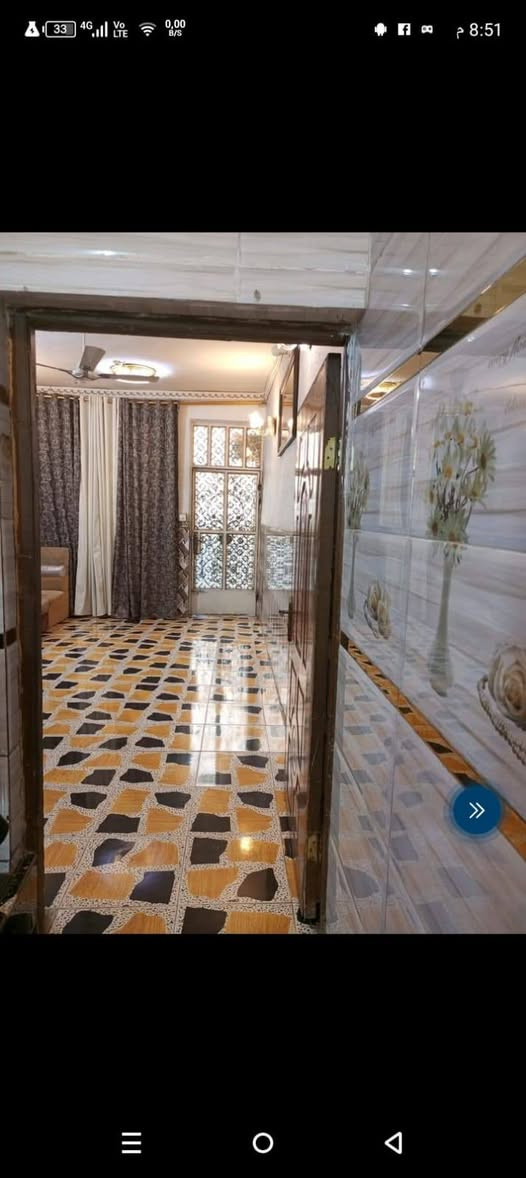 السلام عليكم بيت لبيع 75متر طابو صرف قاط ونص كامل بسمي البيت نضيف وتجير 6امتار عنوان الزعفرانيه شارع الكهرباء شارع 15رقم ***********
