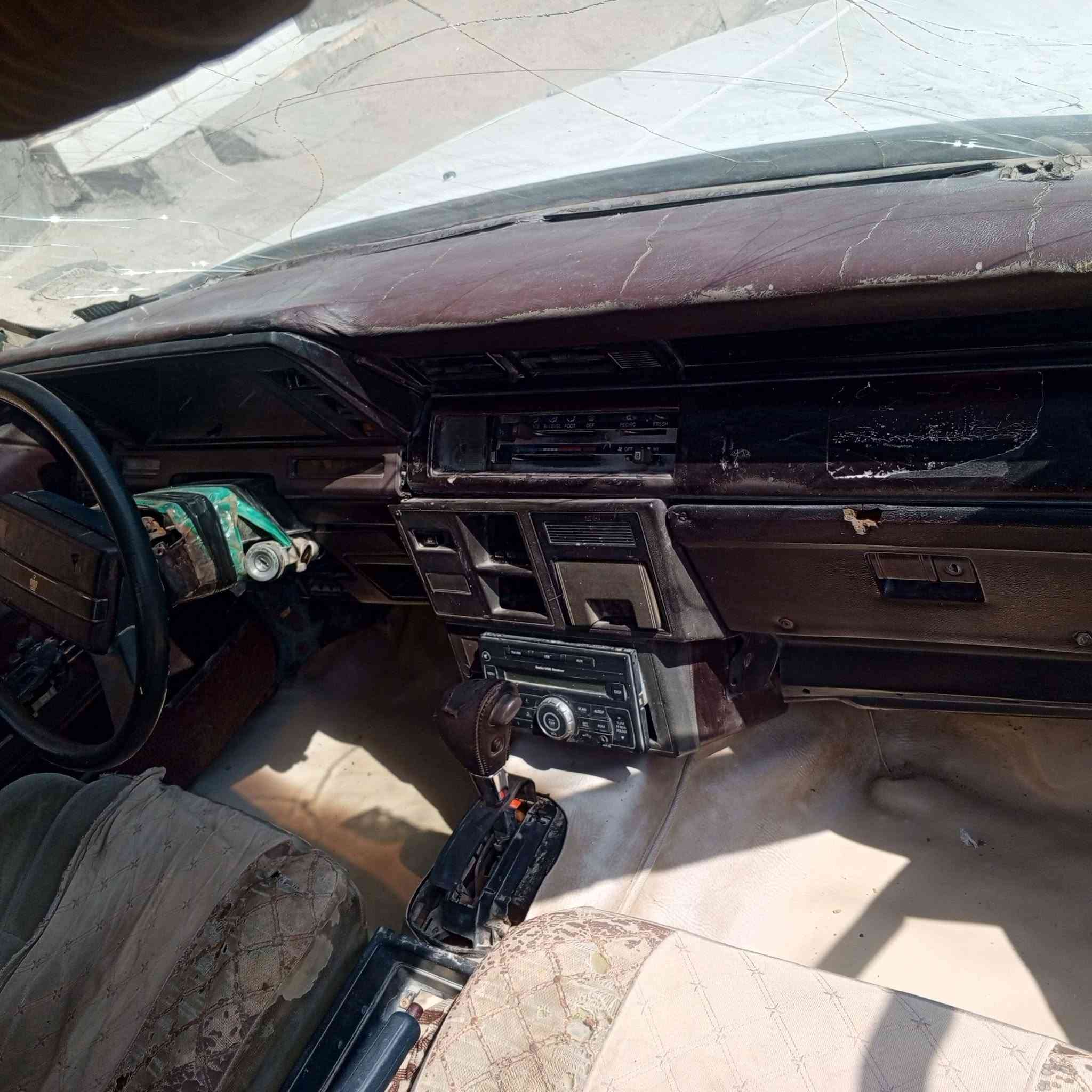 سياره سوبر 87 سياره مكينه وكير 2 ونص مكينه جديده سياره جاهزه سعر 25 مكاني ناصريه مركز  تحويل ثاني يوم سياره نضيفه رقمي ***********
