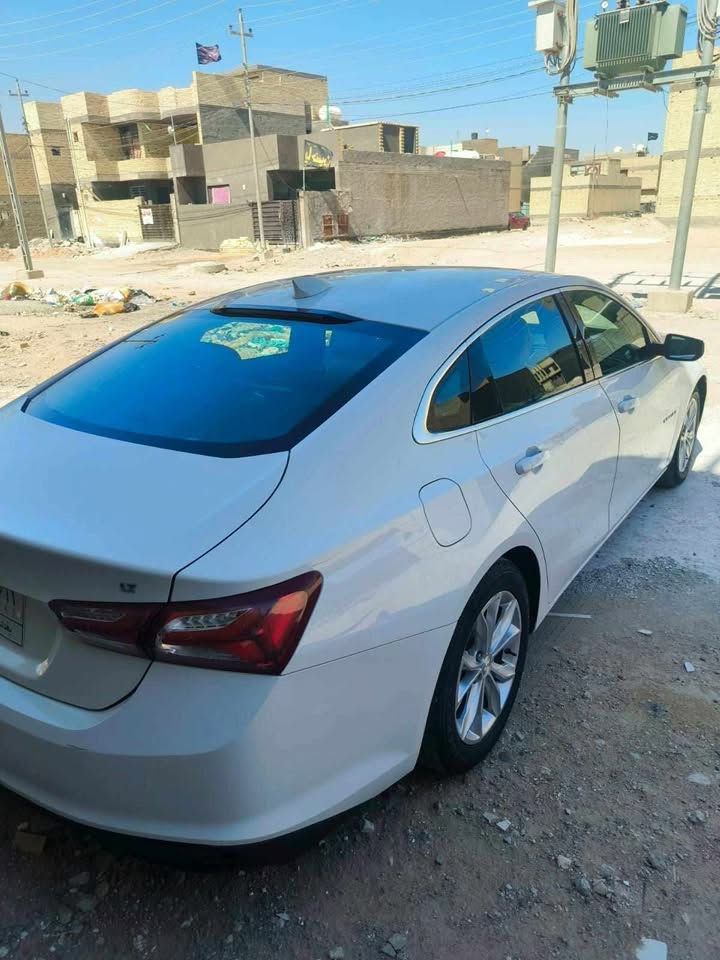 🚘 شيفروليه ماليبو LT 2019
🌏 وارد أمريكي
🔺 المواصفات
▪️ محرك 1.5 تيربو - 4 سلندر
▪️ قوة 160 حصان
▪️ عزم 184 lb-ft
▪️ كير CVT
▪️ دفع أمامي FWD
▪️ تشغيل عن بُعد
▪️ أوتو ستوب
▪️ شاشة 8 إنج
▪️ اApple CarPlay + Android Auto
▪️ كاميرا خلفية
▪️ مثبت سرعة
▪️ تراكشن كنترول
▪️ اABS
▪️ ا10 Airbags
▪️ مقاعد جلد
▪️ تحكم كهربائي بالمقاعد
▪️ تحكم بالمقود
▪️ تكييف
▪️ جنوط 17
▪️ حساسات
▪️ بدون بانوراما
🔺 معلومات السيارة
▪️ ماشية 142 ألف كم
▪️ كلين تايتل
▪️ كبس وكالة
▪️ درجة حرارة السيارة 87 السيارة بالحماوة ممتازة
📍 مكان السيارة
▪️ كربلاء
📱 رقم صاحب السيارة

***********

💥 لمعرفة السعر اترك أي تعليق داخل المنشور، سيصلك رد فوري بالسعر على الخاص
ـــــــــــــــــــــــــــــــــــــــــــــــــــــــــــــ
💥 اعلان هذه السيارة ممول والسيارة غير تابعة للصفحة, نحن مجرد صفحة إعلانات والتفاوض يكون بين البائع والمشتري وليس لدينا علاقة في تحديد السعر مع تمنياتنا بالتوفيق للطرفين🤝
#سيارتك_يمنه_تنباع
