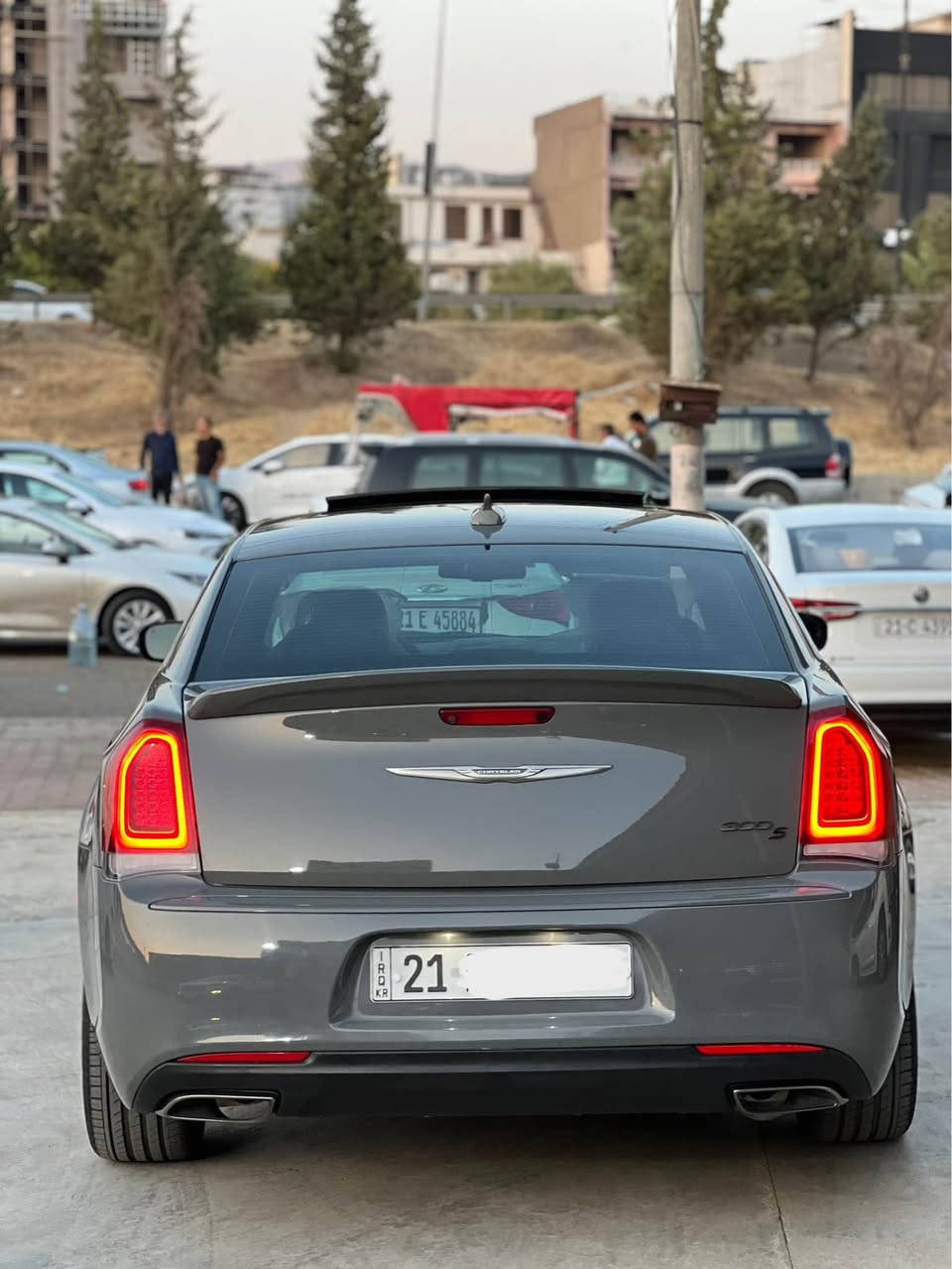 Chrysler 300S Gold Edition 70.000 Mile✅
*********** 📞
کلایسلەر 300S   
فول فول مواصفات گۆڵد ئیدیشن
تەنها ٧٠ هەزار مایل ڕۆشتووە کلین تایتڵ
هەردوو بەصمەی شەریکەی ماوە مواصفات S
دەعامی بۆ دەعامی بێ بۆیاخ بێ سارد و شوخت
بەصمە شەغال پانۆراما کوشن هیتەر
کوشن جلد لایت زینۆن و لید
گێڕی سوکان دوگمەی سپۆرت شاشە گەورە
کامێرای دواوە تایە و ویل ٢٠ تەبرید مەرکەزی
سەماعە Alpine سوکان هیتەر
گێڕ و مەکینە بەشەرت  نەکراوەتەوە
سەنەوی و ژینگە و هەزە تا ٢٠٣٠ تازەیە
٤ تایە و ویلی بیلادی لۆک 
تەحویل و غرامە بەشەرتە بەناوی خۆمانەوەیە
ناونیشان سلێمانی *********** السليمانية, العراق

