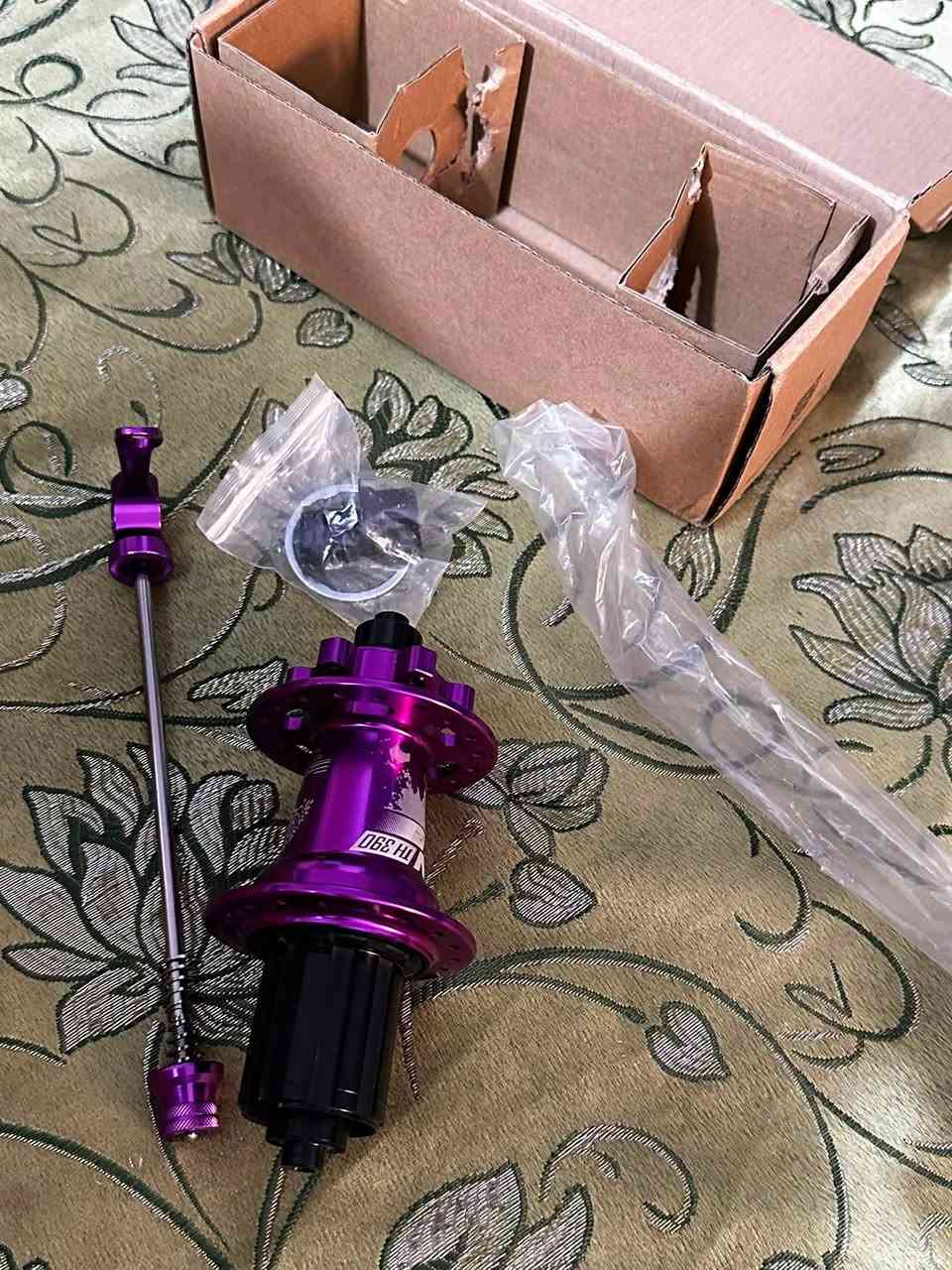 غراض بايسكل للبيع
ستيرن رياضي ٨٠ سنتيم 
سرج طبي رياضي 
بطيخه خليه طرب ٣٦ سيم 
السعر شلع ب٦٠ واذا مفرد تفاهم بالخاص 
مكاني كربلاء لا يوجد توصيل 
رقمي ***********
