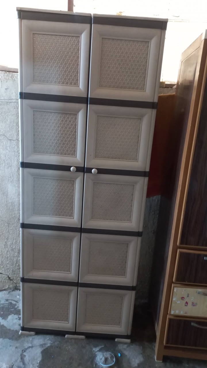 السلام عليكم
نظيفات جدا سعر القطعه ب٦٥ الف
بغداد ***********
