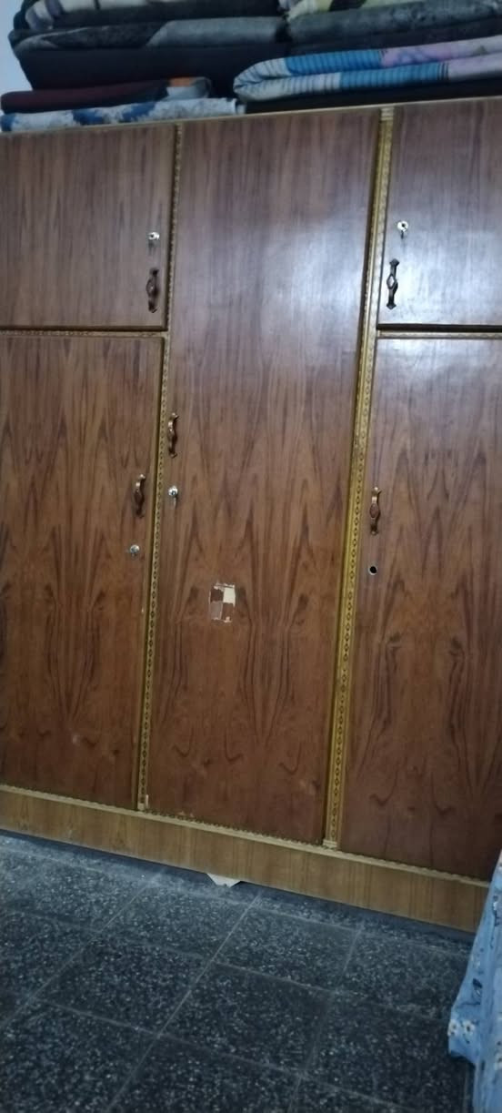 غرفة اخشاب صاجيه صناعه عراقيه
مع كاونتر
و كنتور الاستفسار عل رقم ***********
