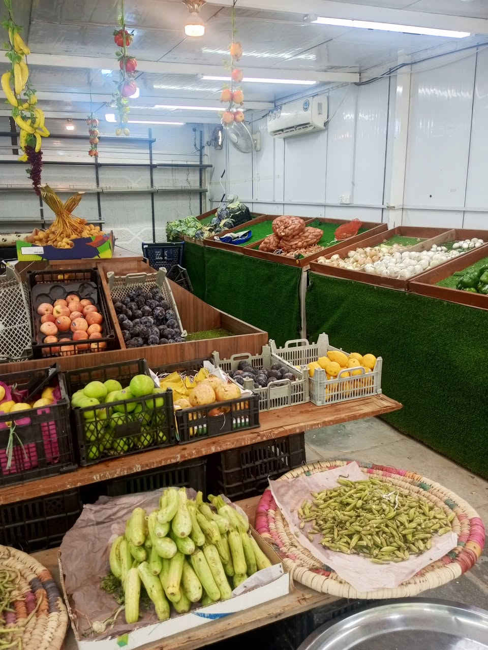 علوة للبيع مخضر فاكهة سمك دجاج . العلوة كاملة ليس فيها اي نواقص .
العنوان . بلديات شارع المرور قرب سيد هاني .
موبايل.  
***********

