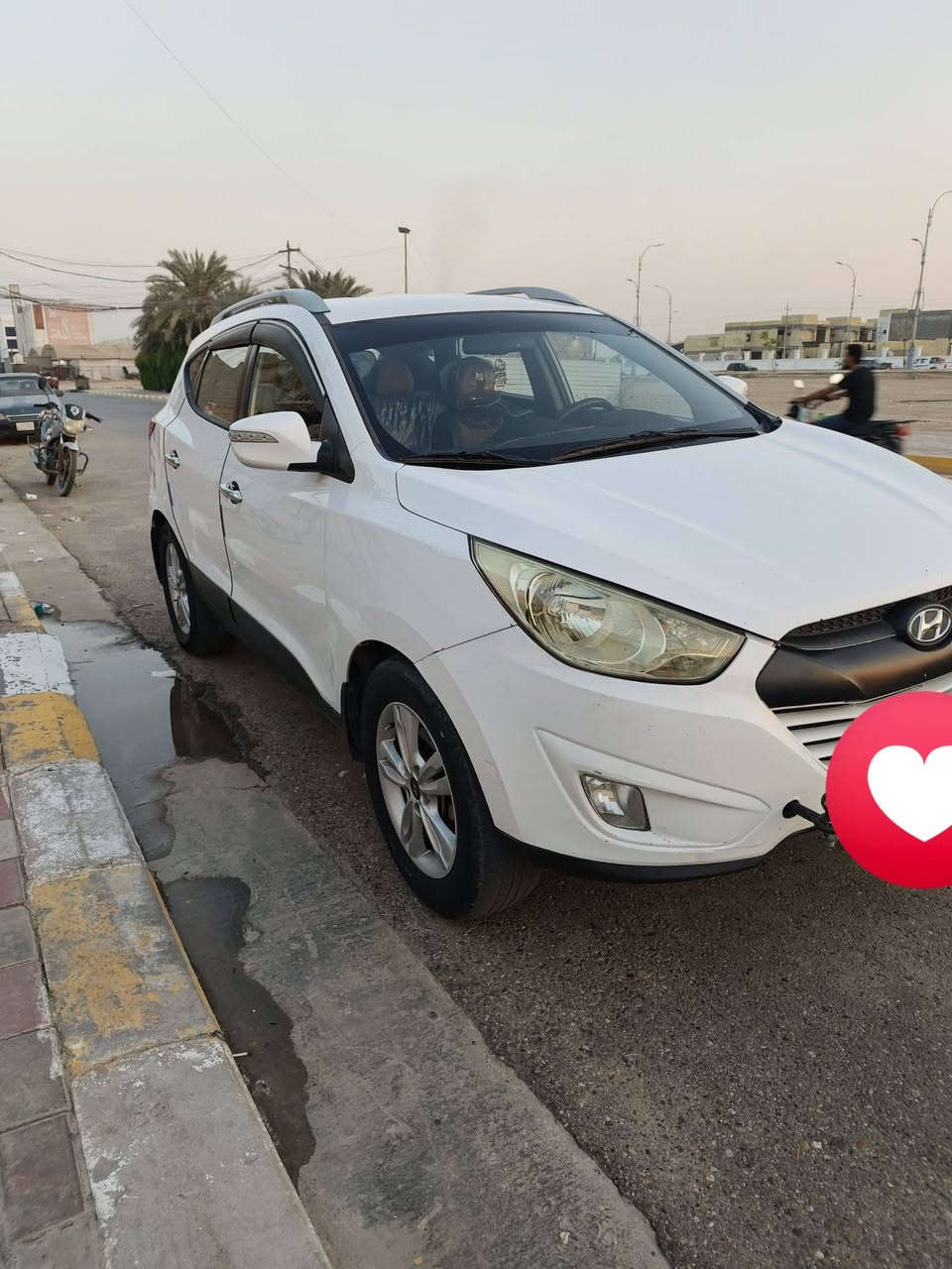 توسان • ٢٠١٣ • مشيه ٢٠٠٠٠٠