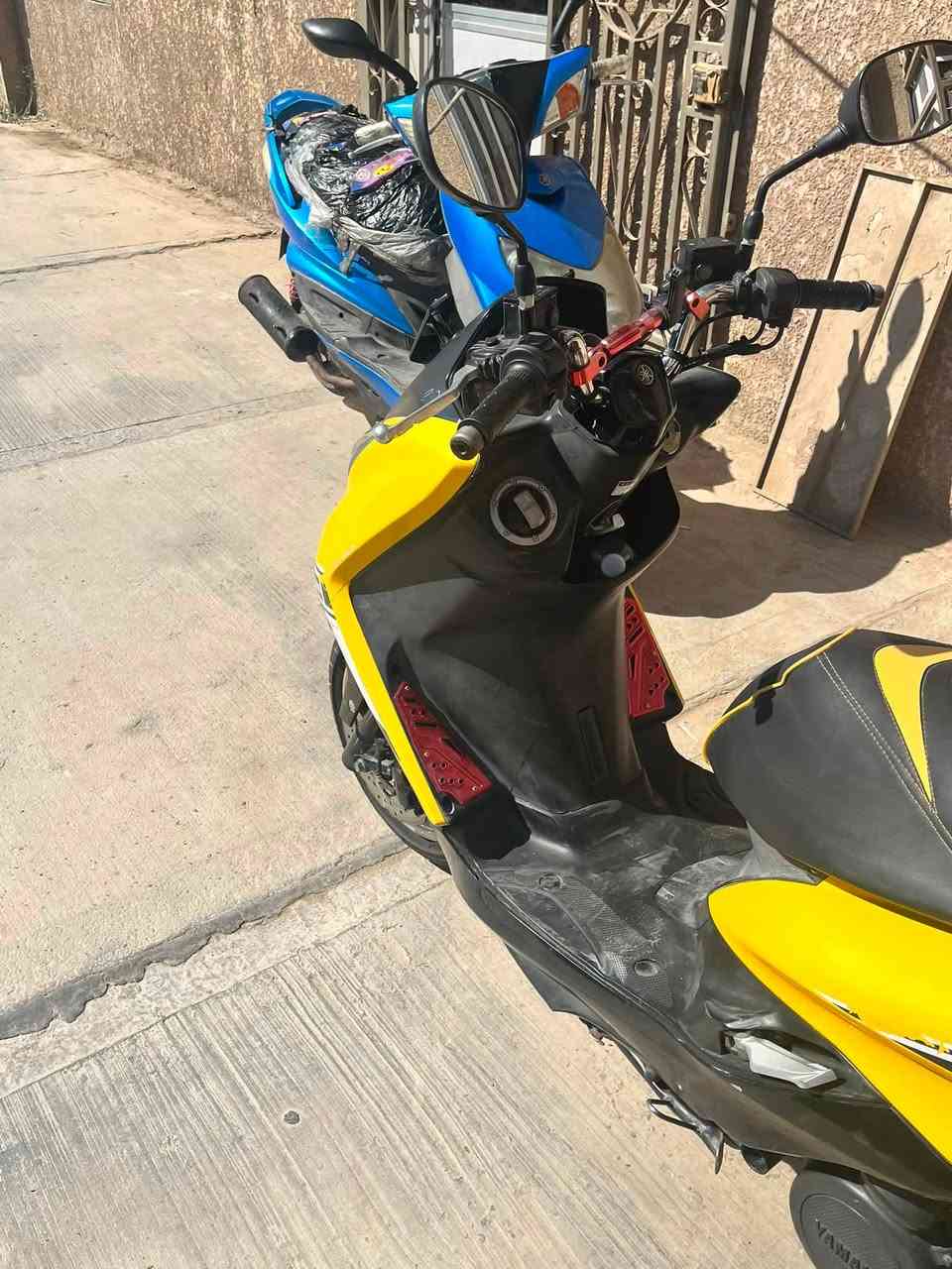 السلام عليكم
ماجسته s 

موديل 2015 

حجم المحرك 155cc

لايت ابيض عالي ناصي 

تايرات جدد 

مكينه مكفوله 

بس عندك ملاحضات بل كفرات بسيطه 

دراجه برغي منفتوح بيها شلعه تخبل 

اتصل /***********

سعر خاص 

مكان بغداد الصالحيه
