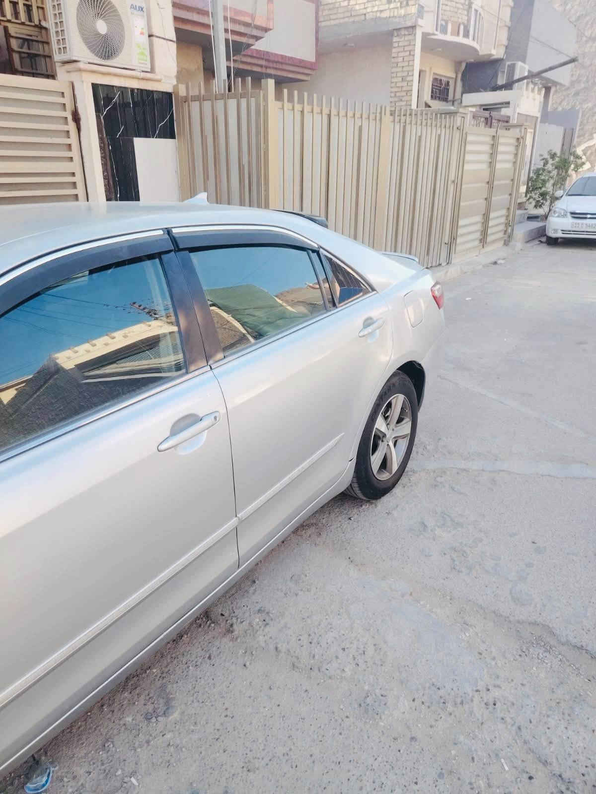 شادها جديده ومنظومة التبريد كلها جديده
شواصي و تكم مكفولات اي ضربه مابيها
بيها منظومة غاز 
مصبوغة السياره للجماليه 
 ***********السعر 85وبيهه مجال
