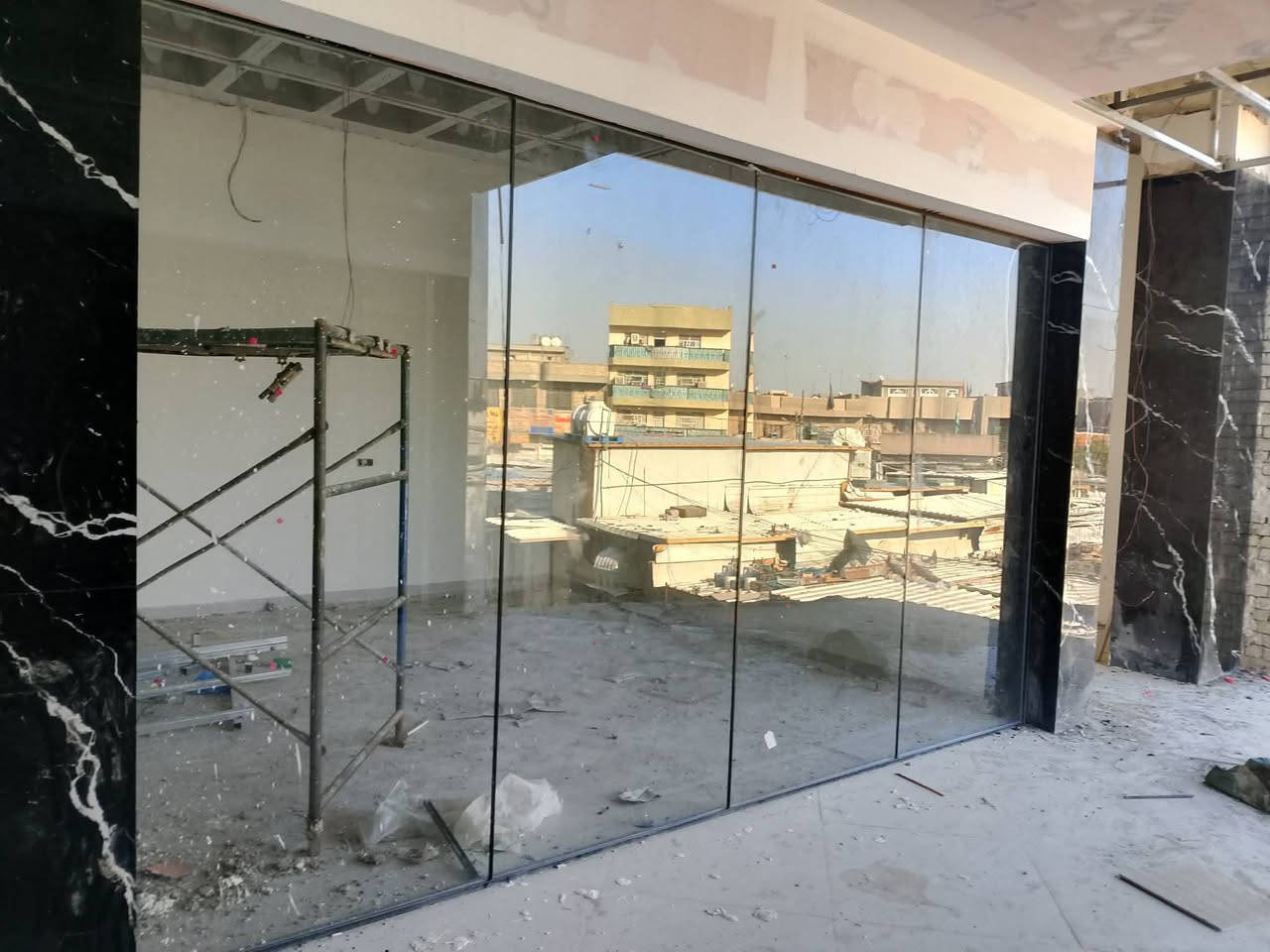 زجاج سيكوريت • شورات • تركيب