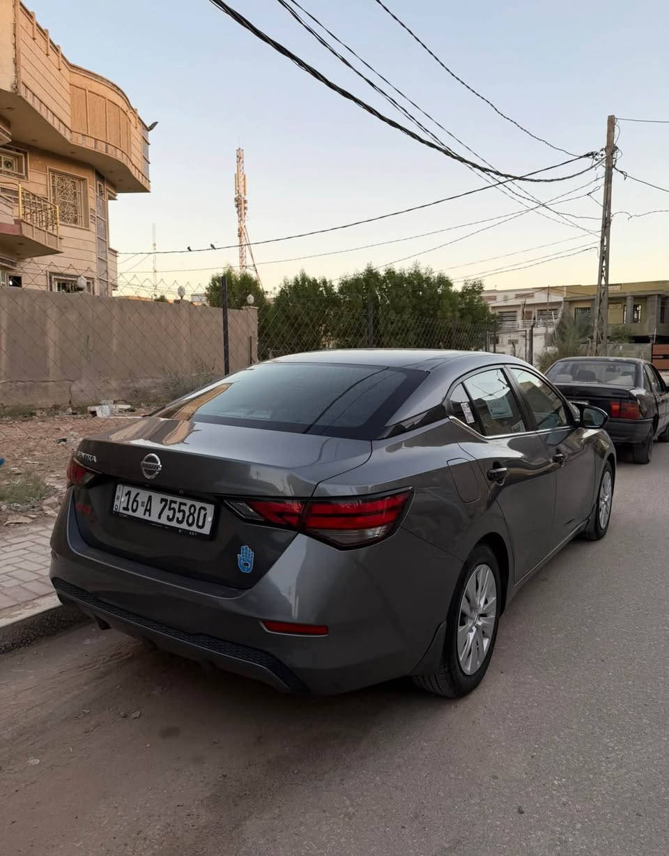 نيسان سنترا 2023 
ماشية 22 الف
السعر  118$
مرقمة معوقين قادسية وبأسمي 

مواصفات  : بصمه , شاشه , كامره , رادار امامي , رادار خلفي , رادار جانبي , ابواب بصمه , حساس خلفي , تحكم ستيرن , مكينة 2000 , توقف ذاتي , تحذير خروج عن المسار 

بجم امامي وخلفي كبس 
كلش جديده السياره 
كير و محرك بشرط 
حجر بيئه و رادار بلادي 

حادثها موضوح بالصورة مبدل باب السائق اصلي والي خلف السائق اصلي نفس الون السياره وبارد بلجاملغ الخلفي
السيارة جاهزة من كلشي 

مكان السيارة الديوانية 
للاستفسار *********** ديوانية, القادسية
