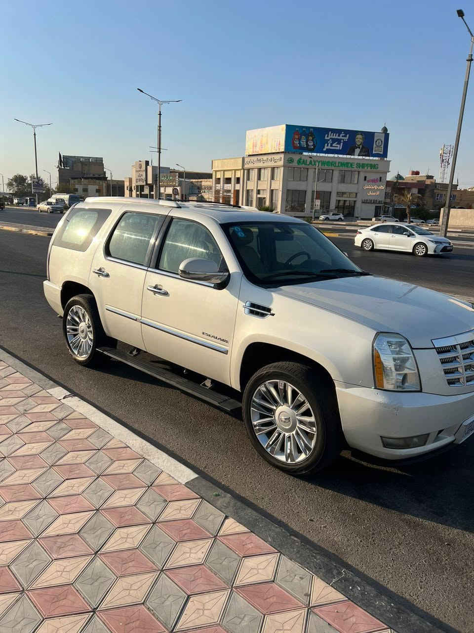 مساكم الله بالخير والعافيه للبيع او للمراوس
كاديلاك اسكاليد 2012 خليجي وكاله

 كفاله من ضربه بدون ارباك بيها صبغ 3 قطع 

  ومال جناي

استخدام شخصي ماشيه 200 km

رقم بغداد بسمي انكليزي هزه جديد 

السياره اعلى فئه ب المواصفات 

سلايد روف بنوراما

فور ويل شغال 

كير نظام سبورت

كشنات كهرباء تدفئه تبريد منفصل سياحي

شاشه بلاديه لمس سيدي جنجنر دبل شاشه

ستيرن كهرباء صاج

مكينه 6200 ممفتوحه بلاد ع الشرط

تبريد ثلاث قطع ثلج

دوس كهرباء

صاج السياره كله ملكي

صندوق كهرباء

تشغيل عن بعد 

وبعد خير من الله مواصفات معروفه والسيارة ونظافته كدامكم 90 بل 100

السعر 185 وبيها مجال 

***********
