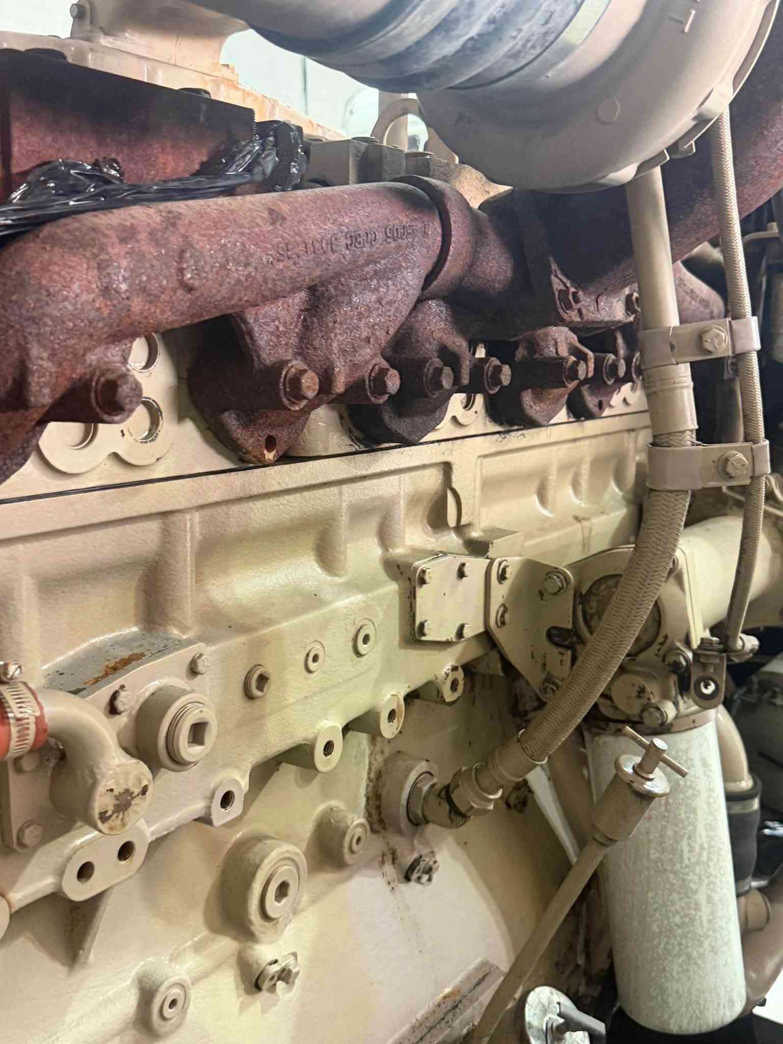 كمنز حجم 5.5 انجكتر عادي
كمشفت جبار راس توليد ستامفورد
375kva اوربي غير مستعمل بلعراق بلادي 
شاشة اوتو عنوان كركوك يوجد توصيل 🚚 ***********
