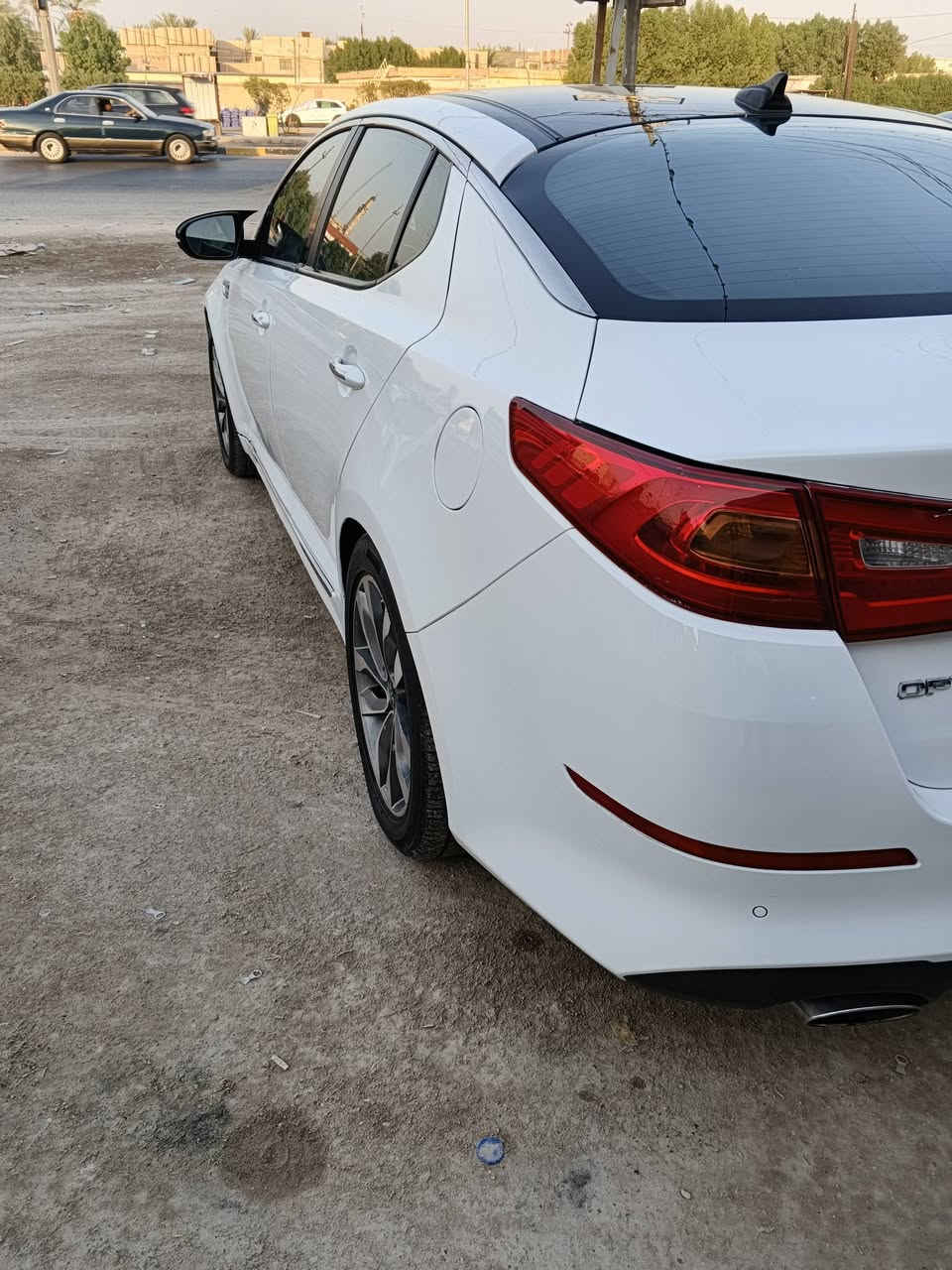 سلام عليكم للبيع كياا وبتمه موديل 14 فول مواصفات تجي اعله فئه محرك 2000 مكفولات رقم بغداد بسمي هزه  جديده وارد امريكي ضرر جاملغ وبنيد بدون داخل بدون ايرباك علمن سياره بيهاا تكشر وصبغتهاا بيدي عندي تصوير قبل الصبغ جاهزه للخير السعر 98 وبيهاا مجال العنوان بابل الحصوه رقمي ‏‪***********‬‏
