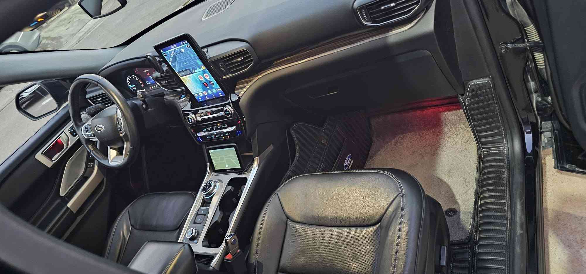 فورد اكسبلورر 2023 لمتد فول اعلى مواصفات كلين
Ford Explorer limited 2023 full
((السيارة كلين مكفولة من الصبغ او التعديل))
محرك ٤ سلنر 2.3 ايكو بوست
دبل اكسل 4x4 مع وضعيات قيادة
دبل سويج
شاشة وسطية حجم الكبير
باتري AGM جديد
طخم تاير بريجستون جديد 700$
فلتر محرك رياضي K&N
فلتر تبريد K&N
بانوراما
كشن خزن 3 وضعيات
تدفئة تبريد كشنات امامية
تدفئة المقاعد الوسطية
كشن اخير كهربائي
بردات بلادية
صندوق شفط
كاميرات 360
رادارات محيطية تنبيه تصادم وقراءة سرعة الشارع
كروز سرعة 3 مودات تفاعلي و ذكي (مع سرعة الشارع) وعادي
اضاءة داخلية ambient light بلادية متغيرة الالوان
محدثة كامل كل العقول وكل الانظمة اخر تحديث
السيارة ماشية 60 الف كيلومتر
مكان السيارة اربيل

الضرر
سرقة مثل ما موضح بالصور وتكدر تجيك على رقم الشاصي
قطرة صبغ او تعديل ما بيها كفالة من الدعامية للدعامية
السعر 30.000$ وبيها مجال
للاستفسار اكثر التواصل على الرقم فقط
غير متواجد على الفيس بوك
مكان السيارة اربيل
 واتس اب *********** أربيل, العراق
