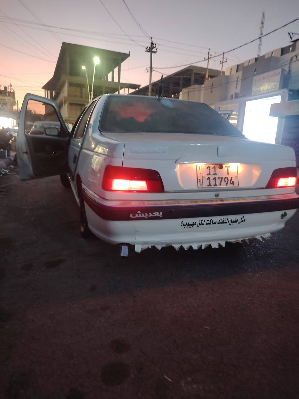 بيجو. باص. 2018   بيه. جاملق  خلفي. طخه   سيارة. مال. بيت. نضيفه.  سعر 58 بيه. مجال.  بصيط   مكان. جسر. ديالى القديم. ***********

