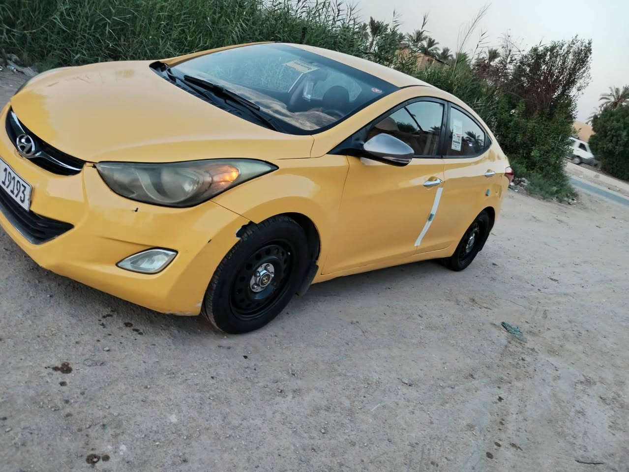 هونداي ألنترأ مديل 2012 وارد خليجي مكينه 1600مكفوله من الحادث والضربه والتبديل مصفره هيئه وغرامات رقم وسنويه جديد تحويل مباشر السياره جاهزه كل نقص مابيهه السعر77 مكان السياره كربلاء غير متواجد على الفيس الاستفسار ***********
