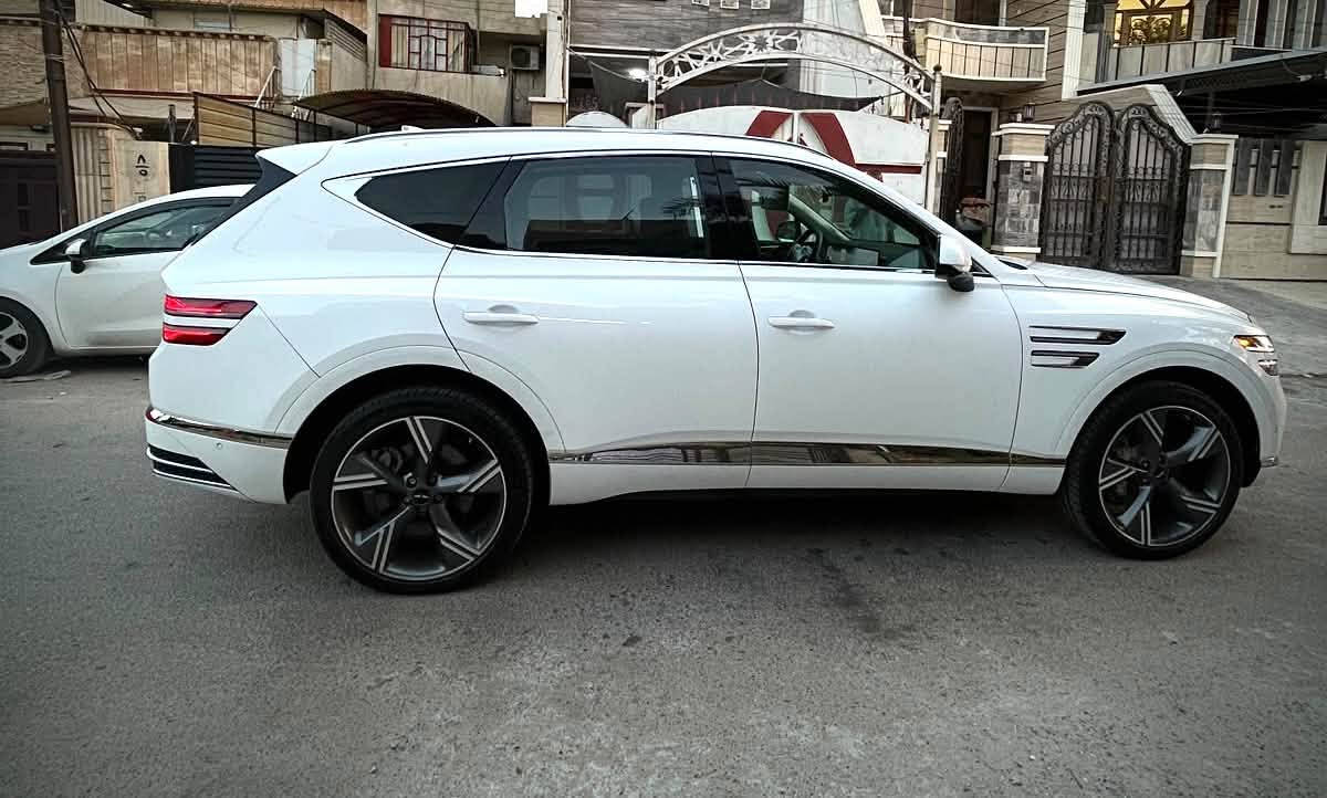 2025 GENESIS GV80, 2.5T PRESTIGE AWD 
دخول جديد
الشكل الجديد حادثه موضح بالصورة فقط حافة البنيد وبكلايتات خلفية فاتحيهن شركة التأمين
وتم تعديل البنيد نفسه البلادي وصبغ الجزء اليسار حافة البنيد واربع اصابع من حافة الجاملغ وكلشي واضح بالصور المنشورة وشرط بنيد براغي ممفتوحة
وتم تبديل دعامية امامية نفس اللون بدون صبغ
ومازدات نشدت امريكية اصليات وواضحة بالصور 
وتم ارجاع ايرباك الستيرن كبسولة جديدة ورجع شغال 100% وهم موجود فديو توضيحي اثناء التبديل
ماشية 7000 بحالة الوكالة
فول مواصفات برستيج :
بنوراما
تتقدم للامام وترجع للخلف عن طريق البصمة
4 كامرات 360 درجة
كشنات مساج 
تدفئة وتبريد بالكشنات
خزن ميموري
شاشات تجاوي خلفية تم اضافتهن 
داتا شو بالدشبول
وعينة تنبيه السائق
رادارات 360 درجة
مري كهرباء شفط
انارة داخلية متغيرة
بردات خلفية
صندوق كهرباء
سايد بريك كهرباء
توقف ذاتي
محرك اربعة سلندر 2500 تيربو
ومعروفة بقية مواصفات البرستيج 
السيارة حرة تحويل ثاني يوم اب اسمك 
ورقم بغداد مميز 
السعر 395
للاستفسار واتس اب ***********
اتصال ***********
