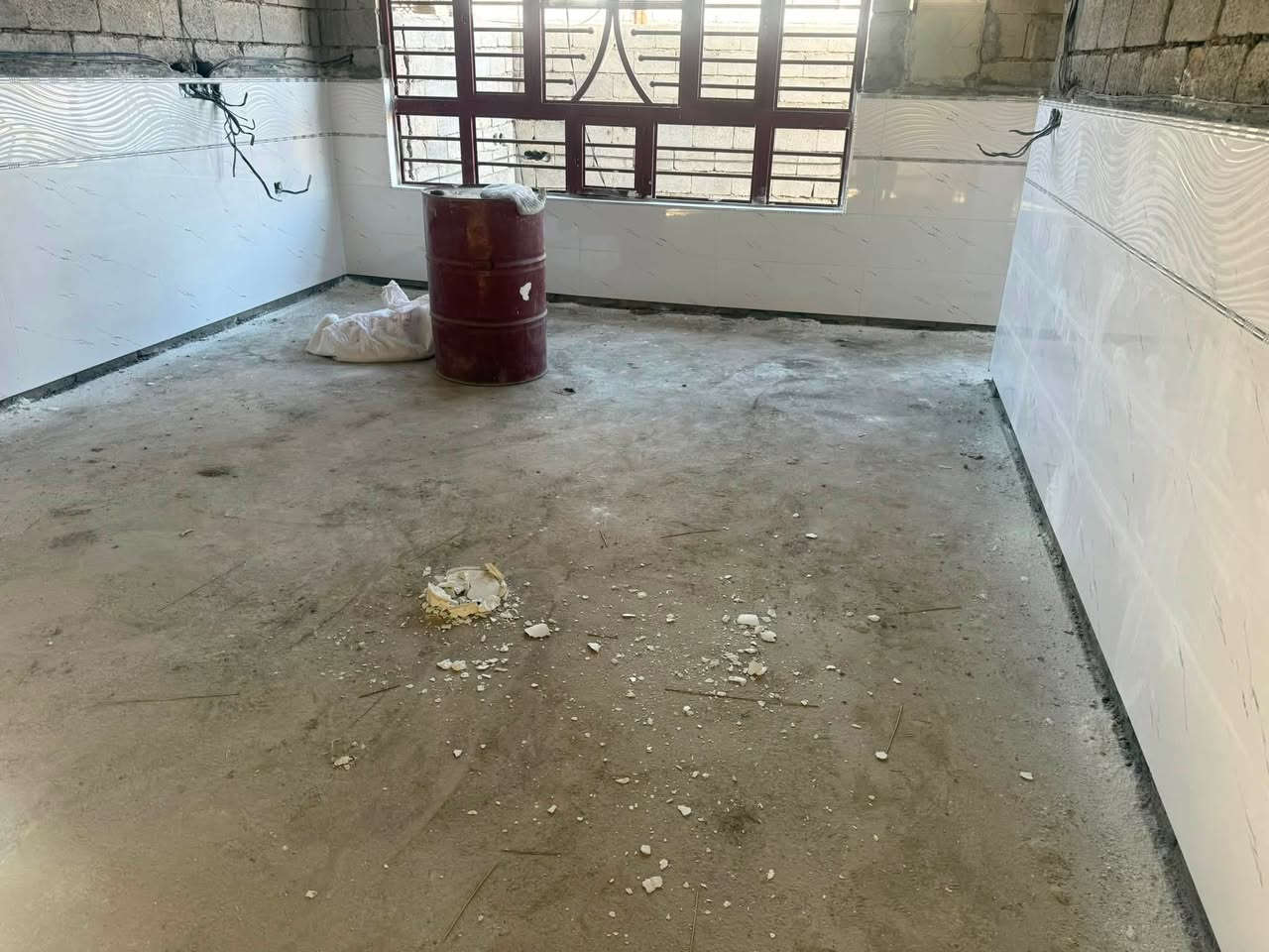 السلام عليكم خلفه سيراميك من ديالى متفرغ حالين شغل درجه اولا  اشتغل وذا اكو مبيت بلشغل بعد احسن ***********
