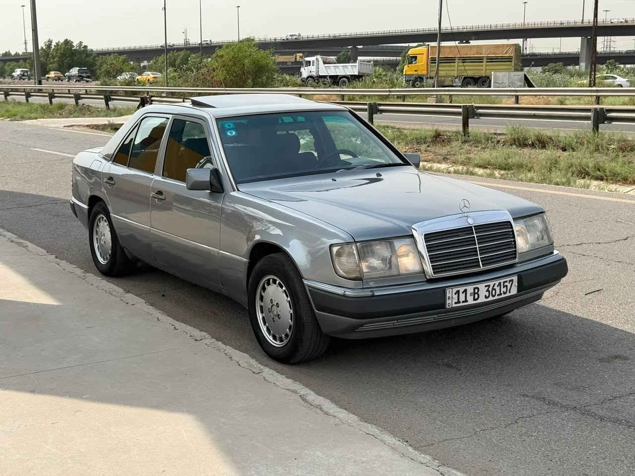 مرسيدس E300 • موديل ١٩٩٠ • ستة سلندر