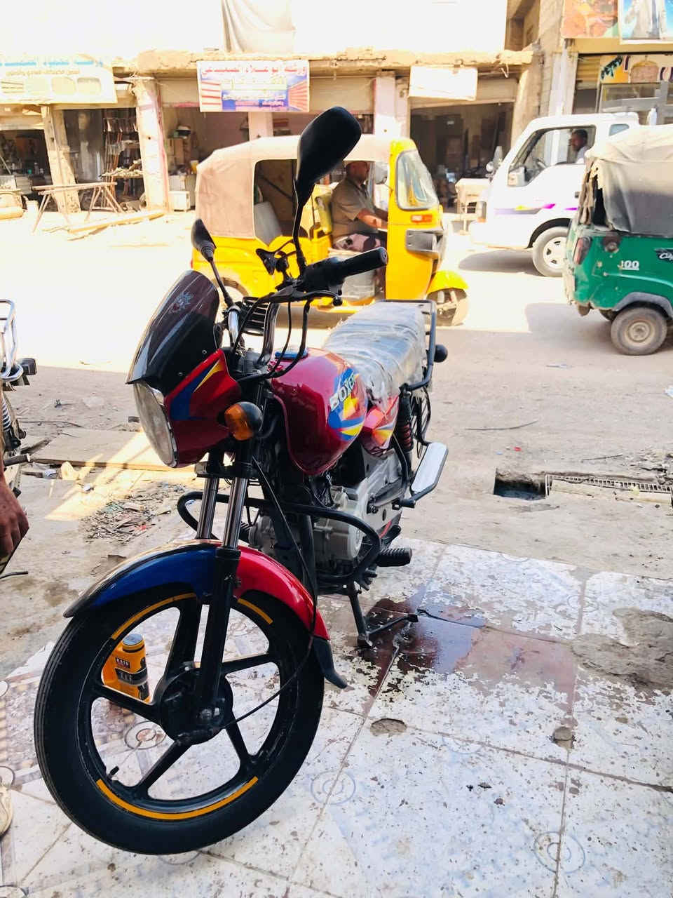 بوكسر 2021 جاهزه من اللايت للبگلايت بدون نقص مكينه ناعمه نكره سلف و هندر كهربائيات عام شغاله اوراق اصولي سعر مليون و 200 وبيها مجال مكاني مفرق شارع الحسينيه 
‏‪***********‬‏
