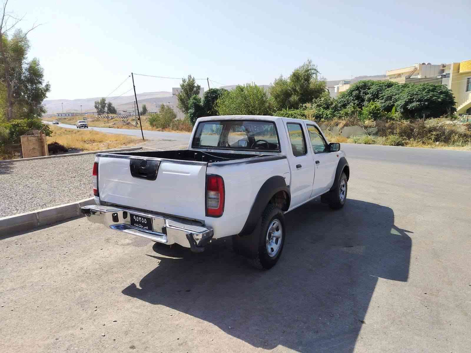 مۆدێل 2010 سەیارەکەمان ساغە
کۆدی بۆکراوە بارکۆدیش وەرگیراوە بەس ڕەقەم ماوە بیبەستین
سەیارەکە پەڵە پەڵە بۆیاخی هەیە من بەکامل ئەیفرۆشم هیچ دەعمولێدراوی نیە ئەگەر وردەیە یان شتێکی بەسیت
گێڕو مەکینەوتەبریت ساردوگەرم بەشەرت 
4تایەی لۆک تازە بۆی بەستراوە  ....دەبڵ ئەکسلی ئیش ناکات گاردنی پێشەوەی پێوەنیە ...سعری 65گەڵاویەک مەجالی برایەنە ...شوێن سلێمانی ڕەحمەتت لێبێ ئەگەر زۆر مشتەری نیت سەرم مەیەشێنە ***********
