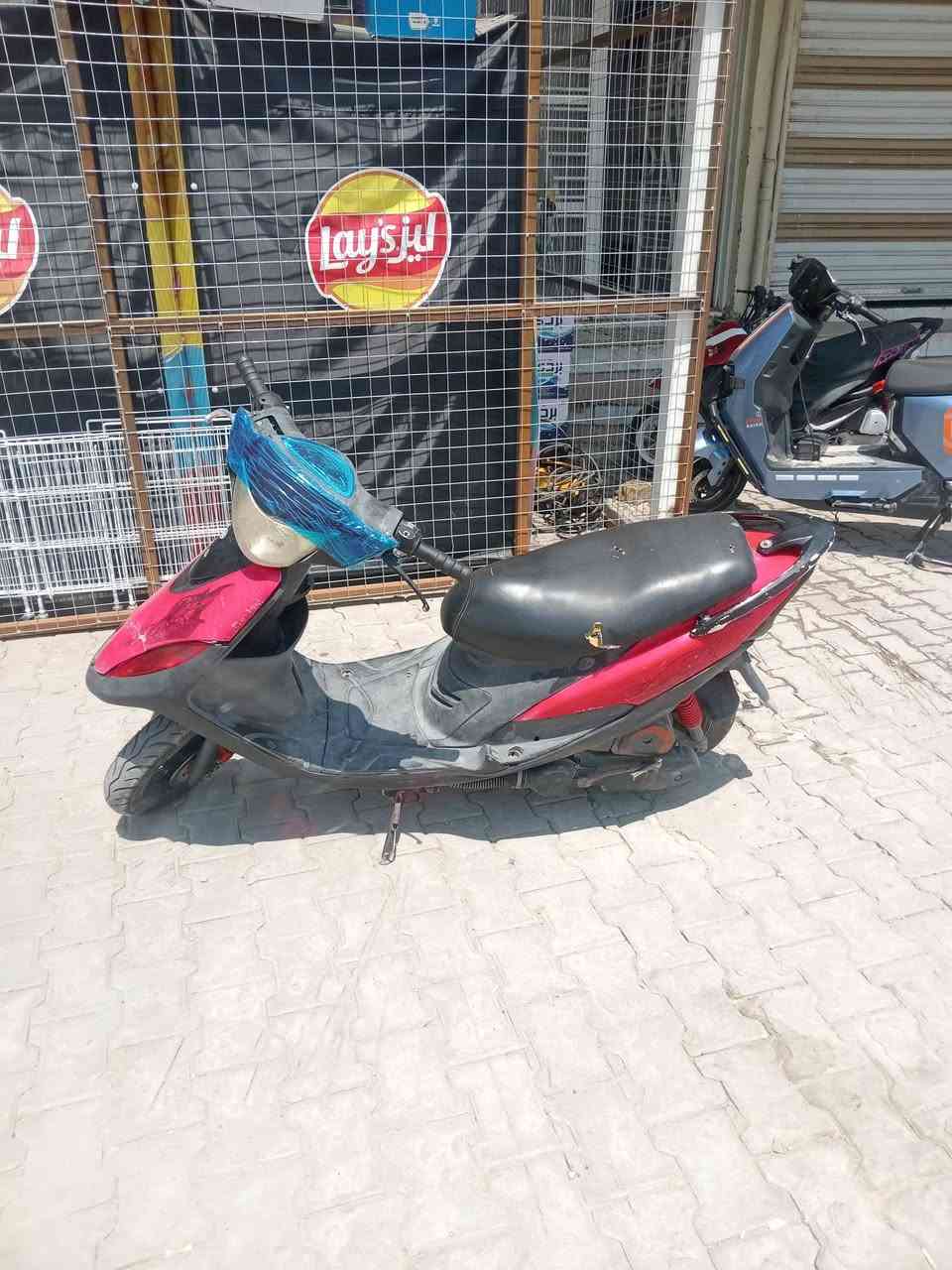 سلام عليكم

ماكس عدلة 120السرعة🚀 

تايرات جدد🏍️

دراجة وكالة
كهربائيات شغالة سلف هندر🔊 

ما ناقصهة اي شي شغل وترايك للبصرة💫 

مكاني محمودية حي السلام🏡 

ليدور نطايح ليراسلني📐 

فيس مفتوح وهاذ رقمي ***********📞
