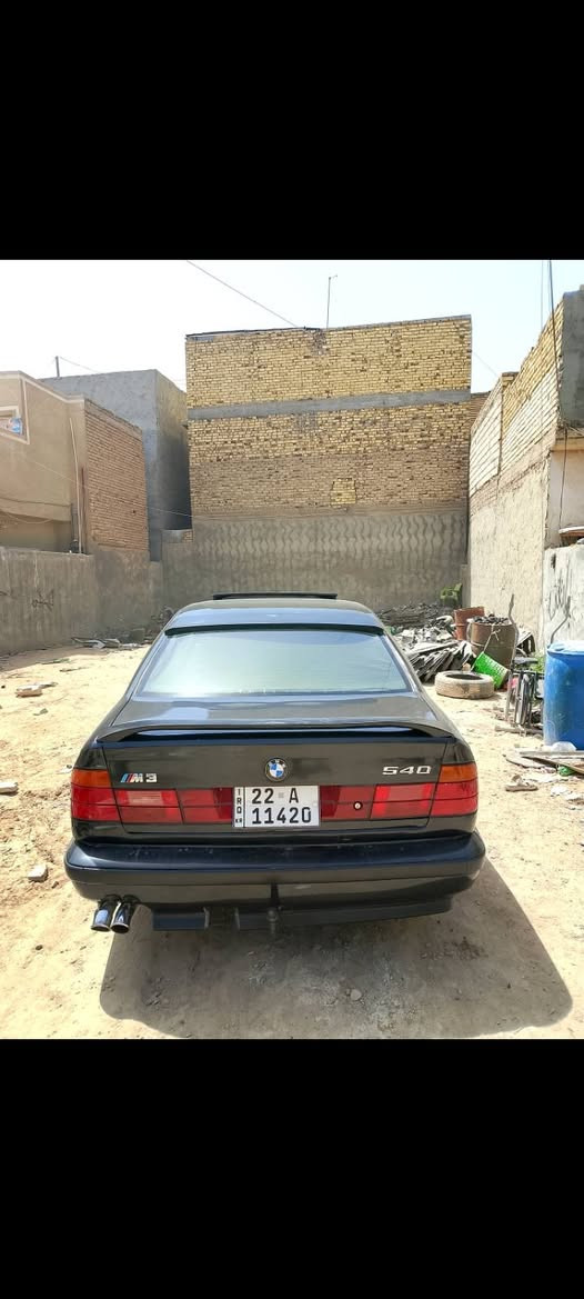 السلام عليكم بي ام موديل 1993 حجم 540 اصل وفصل  رقم اربيل دولي بسمي سياره فول مواصفات فتحه كشنات جلد كشن كهرباء دبل ايرباك دبل جكمجمه لايت زنون تلفون ابلادي كير محرك حداديه تبريد خير من الله السعر 85 وبيها مجال للطيبين  مكاني بابل رقمي ***********
