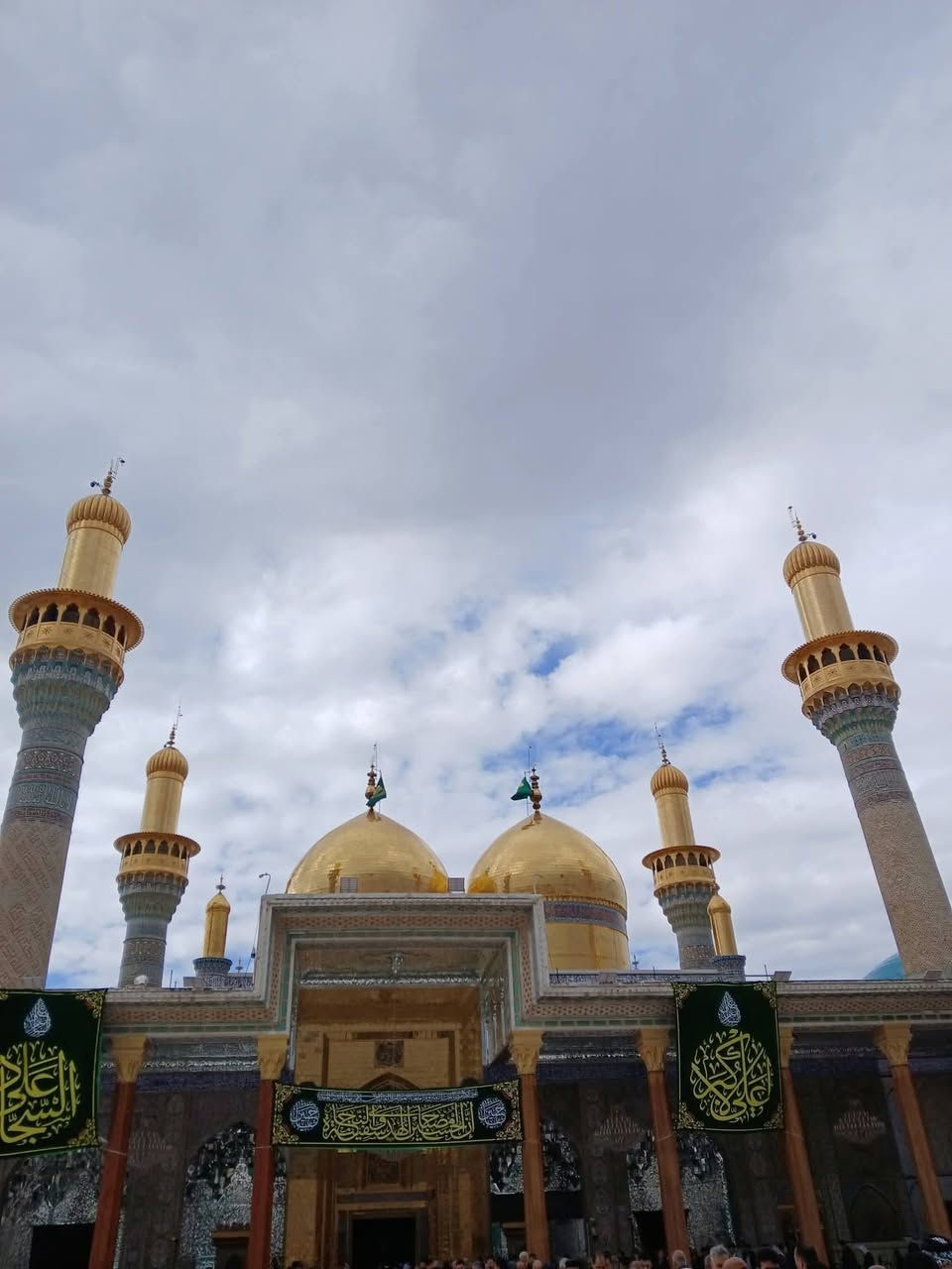 السلام عليكم #نعلن عن حمله إلى سامراء المقدسه يوم #السبت_القادم
#الامام_علي_الهادي و #الامام_الحسن_العسكري
و #سيد_محمد و #الكاظميه_المقدسه و #ابراهيم_بن_مالك_الاشتر عليهم السلام 
سياره ستاركس حديث ومكيف 
#سعر النفر  ( 15 ) الف 
#اماكن التجمع #الأول يم القطاس 
#الثاني فلكة كسار 
#الثالث تقاطع صالح العكيدي 
الذهاب الساعه الثالثه والنصف صباحاً 
للاتصال : *********** 
#ومن الله التوفيق
