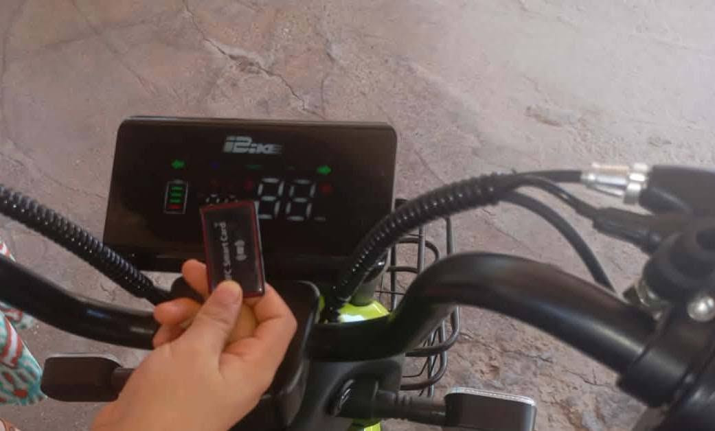 دراجه شحن كامل مواصفات
حجم 14
بصمه مفتاح
 سعرها 350 وبيه مجال
للتواصل ***********
