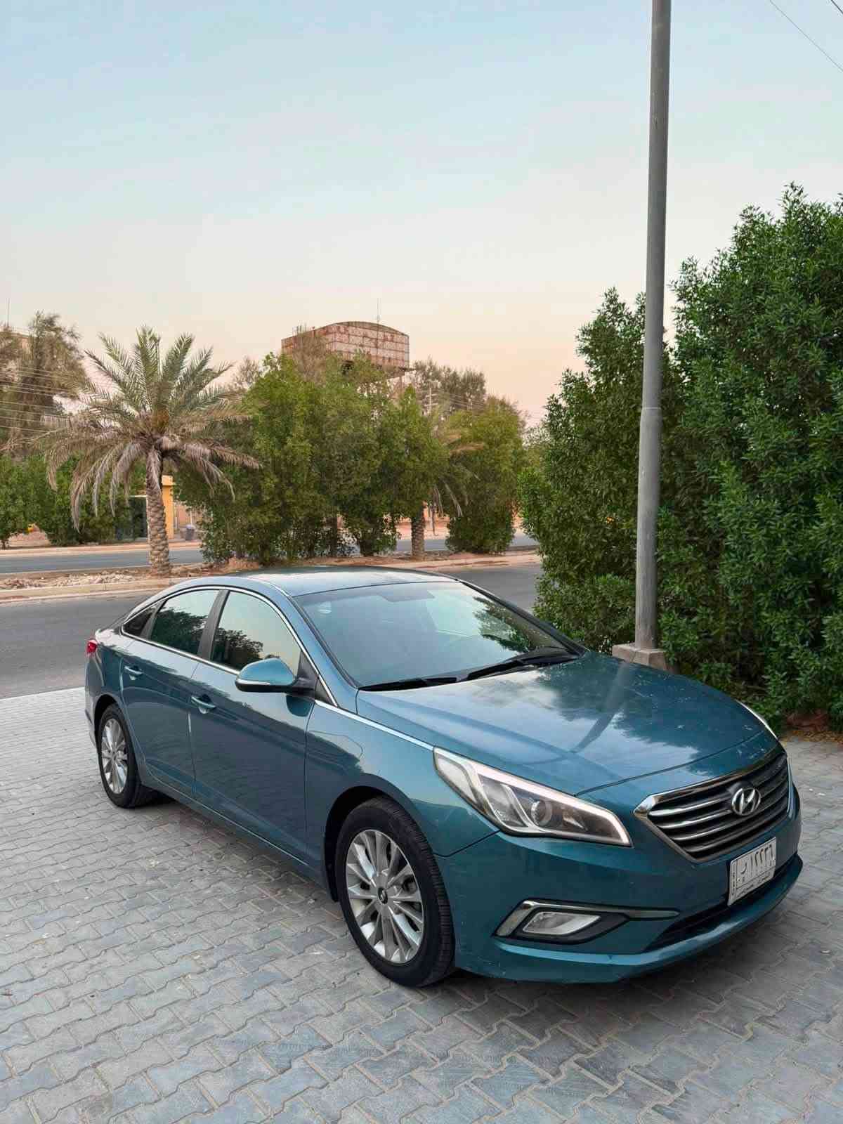 السلام عليكم 
هونداي سوناتا 2015 خليجي كفاله شرط الفحص
رقم بصره باسم اقاربي تحويل ثاني يوم شرط 
مكينه دوش : سويج عدد 2 
ماشيه 72 كيلو متر داخل بيجي جلد 
ملاحضه اكو جراد جداً بسيط ممكن يتعالج بلبوليش 
تبريد قطعتين : تحكم استيرن : مري شفط 
( مكينه - كير - حداده - كهربائيات - تبريد - تايرات - دواخل  ) نضيفه جداً وكفاله من الصبغ والضربه ع الفحص وين مايعجبك
بيع فقط سعرها 110 وبيها مجال  
مكانها المعقل 
***********
