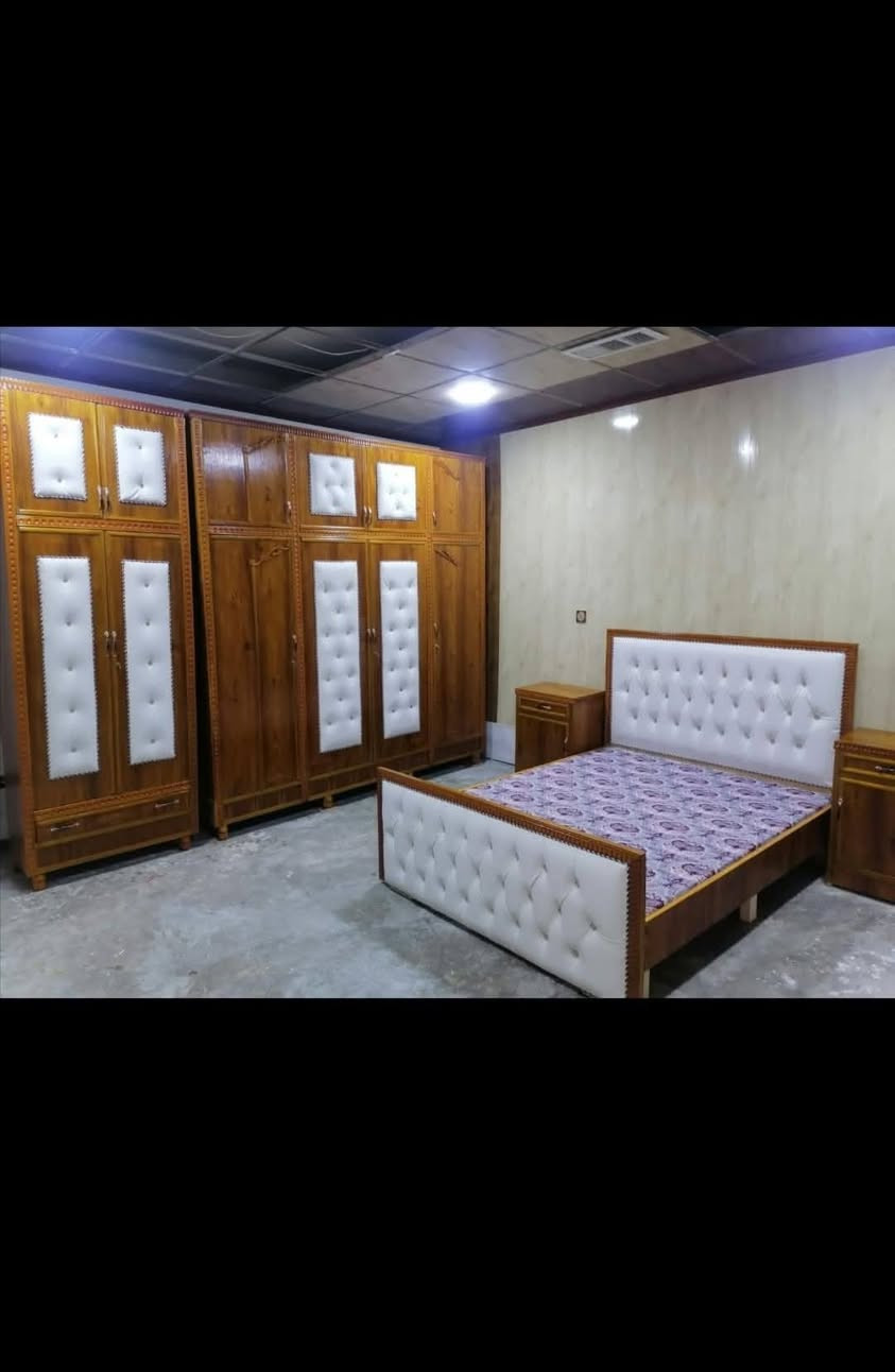 سلام عليكم غرفت البيع  نوم صاج شغل عراقي فصال/
 مستعمل شي قليل
 عنوان موصل برطله
***********
*********** وتساب
