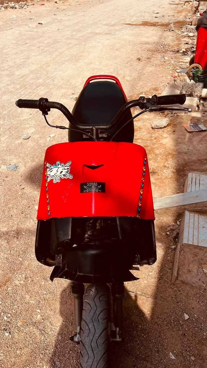 دراجه فراشه مجمبزه وجاهزه مابيها اي نقص سعر ٣٠٠وبيهها مجال حك الجيه العنوان بصره كرمت علي او اراوس اذا عندك ايراني او شحن ***********
