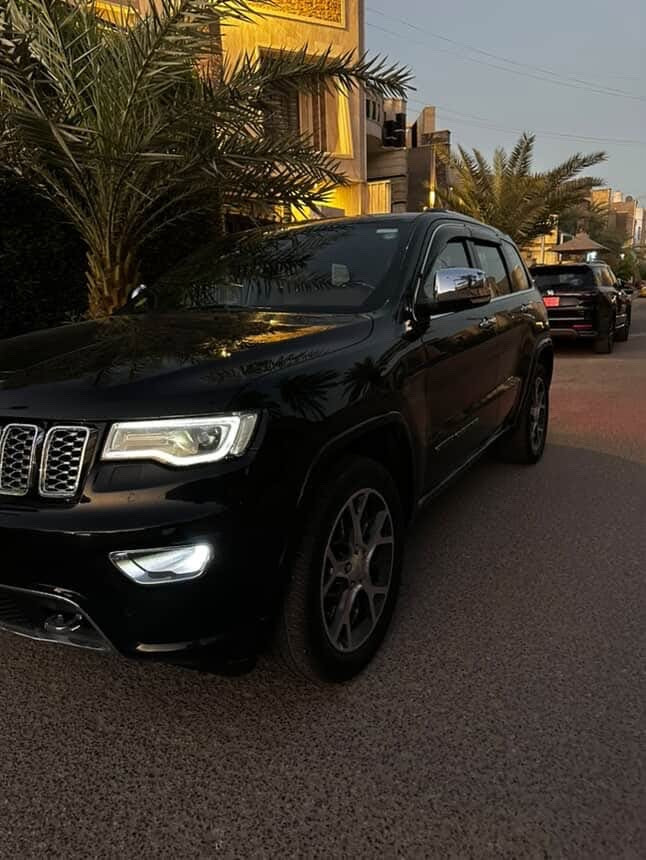 جيب كراند شيروكي خليجي
فئة اوفرلاند
موديل 2020
ممشى السيارة : 69000
السيارة فول مواصفات 
سيارة نظيفة ونصبتها حلوة داخل وخارج نظيف السيارة نظيفة ابيع كلين مبدل باب اصلي مطابق سعر السيارة 300 ورقة وبيها مجال بسيط للتفاوض
الرقم ***********
