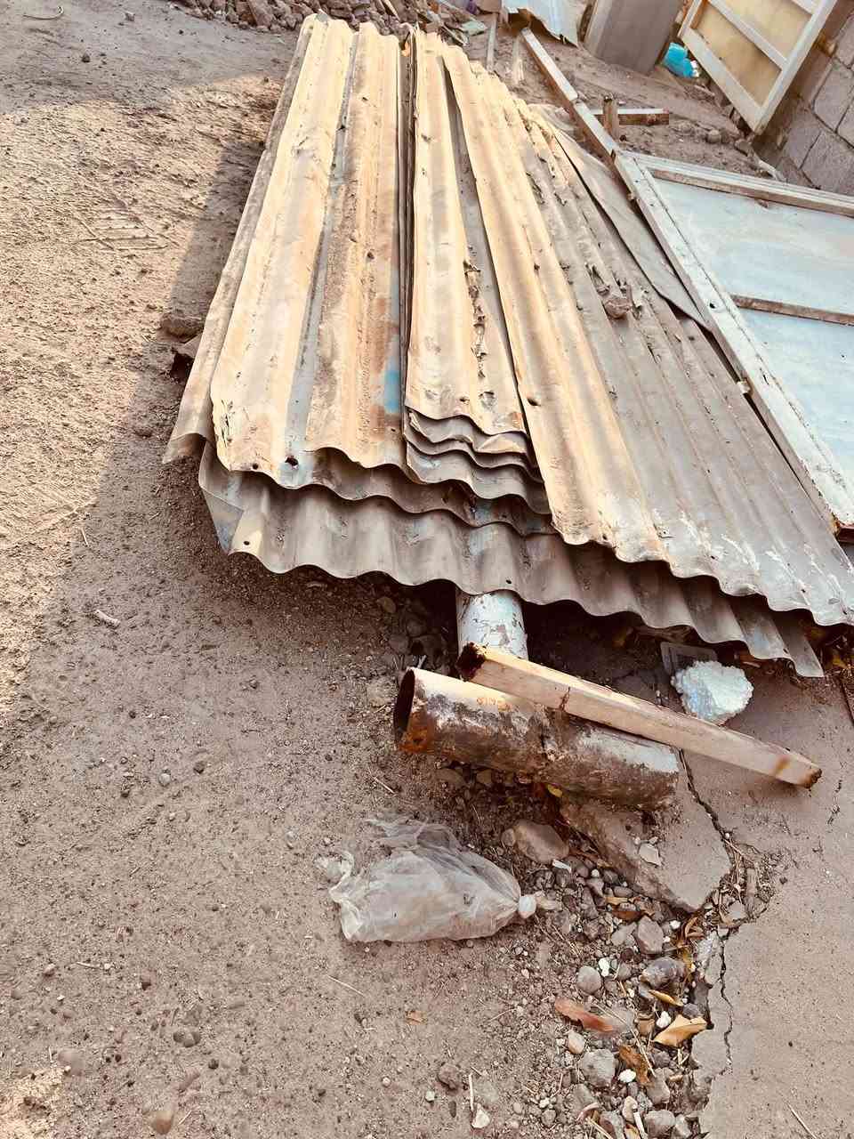سلام عليكم
جينكو النوع الثقيل حصيرة خلفات لبخ بورك كلشي يرهم 
العرض متر الطول مترتين العدد 11قطعة +
باب حديد 
السعر 80 الف
🕹️العنوان الدولعي 
للاستفسار ***********📞
