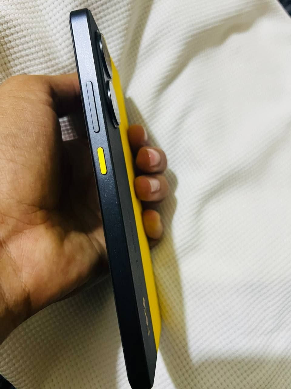 📱 للبيع POCO X7 Pro 🔥

🔹 المعالج: MediaTek Dimensity 8400-Ultra بدقة تصنيع 4nm
🔹 الرام: [24] GB
🔹 الذاكرة: [512] GB
🔹 الشاشة: AMOLED 6.67 إنچ – دقة 1.5K – 120Hz
🔹 الكاميرا الخلفية: 50MP مع مثبت بصري OIS + 8MP Ultra Wide
🔹 الكاميرا الأمامية: 20MP
🔹 البطارية: 6000mAh 🔋
🔹 الشحن: 90W سريع جداً ⚡
🔹 الشبكة: 5G
🔹 بصمة داخل الشاشة + فتح بالوجه
🔹 ستيريو مزدوج مع Dolby Atmos 🔊
🔹 NFC + IR
🔹 مقاومة ماء وغبار IP68
🔹 النظام: Xiaomi HyperOS 2

📦 الجهاز:مستعمل ونضيف
📦 العلبة والشاحن:موجود
🔋 حالة البطارية:ممتازه جداً 
✨ الحالة:ممتازه جداً
💰 السعر:430وبي مجال

للاستفسار عبر الرقم ***********
