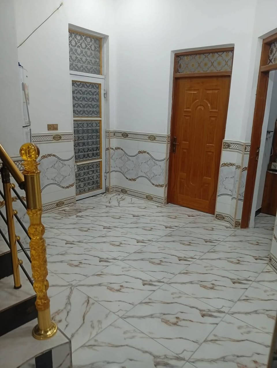 السلام عليكم ✋بيت للبيع الناصريه الحي العسكري🏠
المساحه ٢٠٧ حديث البناء طابق واحد   غرفتين🛏️ استقبال صاله مطبخ 🧑‍🍳 حار بارد كلدور موزع مناور  مجموعة صحيان خارجيه وداخليه🚻
عندك عقار🛖 للبيع ماعليك فقط مراسلتنا✉️
على صفحه✋او على اتصل على وتساب 📜
*********** وتسابhttps://chat.whatsapp.com/CgF4j4SEF8eL8MxtcRHqut
