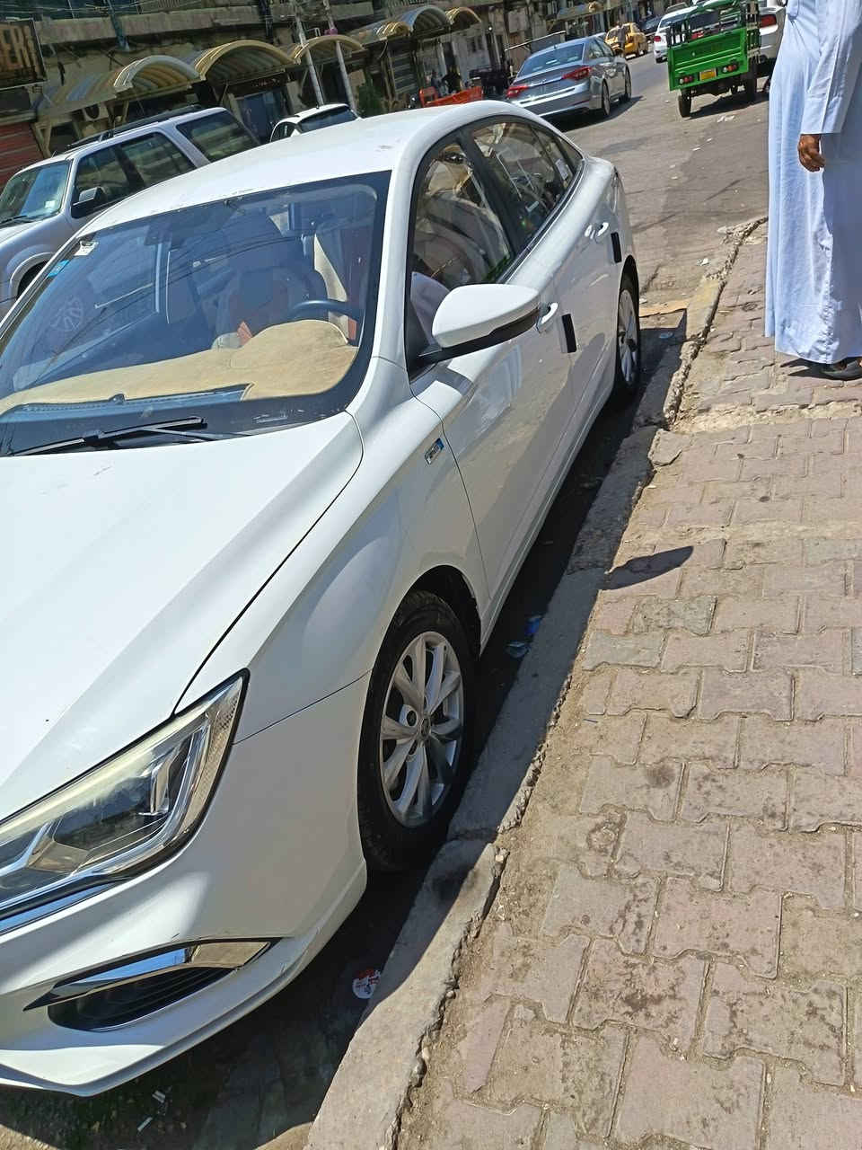 السلام عليكم عندي ام جي 5 موديل 2022 ماشيه30     سيار بيها طخه بالبنين بسيطه وبيها طخه بالقبق مال الشنطه طخه بسيطه رقم بغداد باسمي تحويل ثاني يوم بالسياره سعرها 88 وبيها مجال مكان السياره بغداد الكرخ الشيخ معروف مقابل شارع حيفا اي استفسار من رقم موجود اني ما متواجد على النت *********** سياره بيها منظومه غاز
