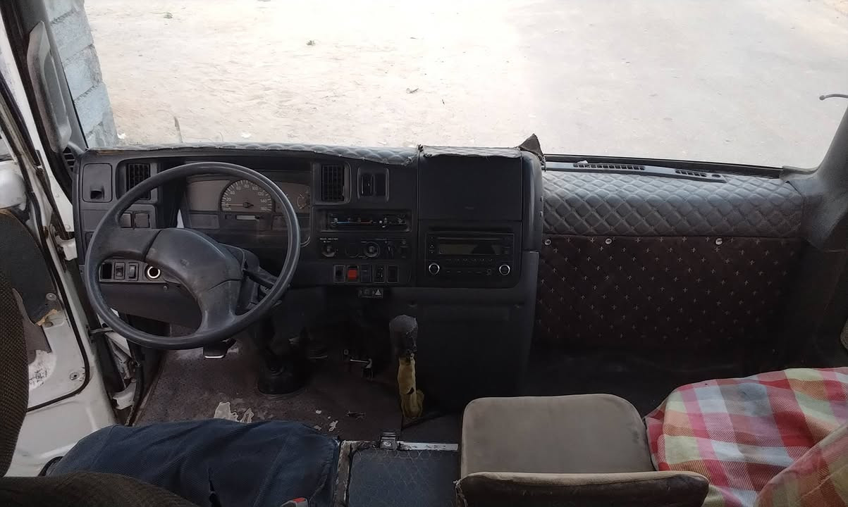 السلام عليكم اخوان 
كوستر نيسان (موديل 2002 ) نظام  بانزين غاز  كوستر نظيفة مثل ممبين بل صورة  محرك نضيف صار (٢٠ يوم) من مجفتهة السنوية نافذة لغاية 2030  رقم اربيل( السعر  115،)وبيهة مجال بسيط   وتأخذ شرط التحويل
المكان الانبار الفلوجة  الاتصال ع( ***********) 
ملاحظة والله الكوستر مبالي ابيعهة بس صار عدي ضرف ولازم ابيعها  وبل عافية عل ياخذهة سيارة كبل للشارع

