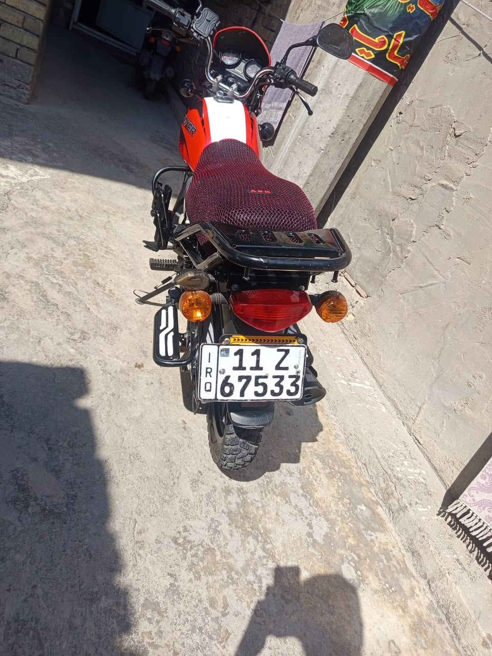 سلام عليكم شباب بوكسر جبلي رقم نكليزي بغداد 23 طالعة بل25 دراجه على وضع الوكالة كفالةةةة عامة درهم ما تصرف عليها تحويل ثاني يوم صبح تجي تفحص وتكلب الدراجه وتقتنع يلة تسلم فلوس مكاني بلامين ثانيه شارع نواب رقمي للتواصل واتساب ***********
