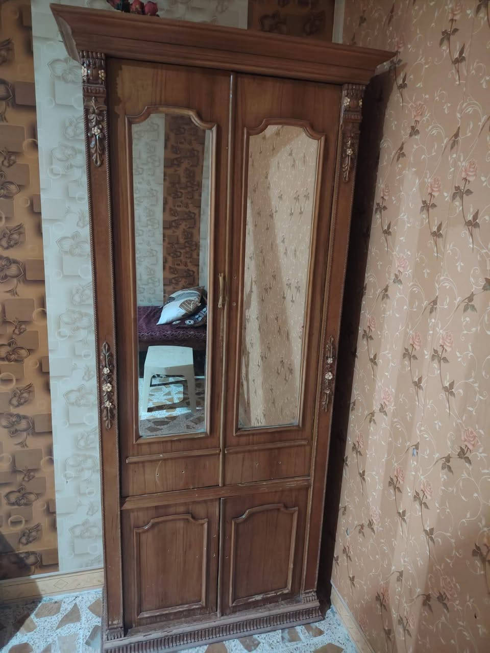 ادفع سعر اذا عجبني أبيعك خشب ثقيل العنوان ناحيه القياره اتصل ودلل *********** ///***********
